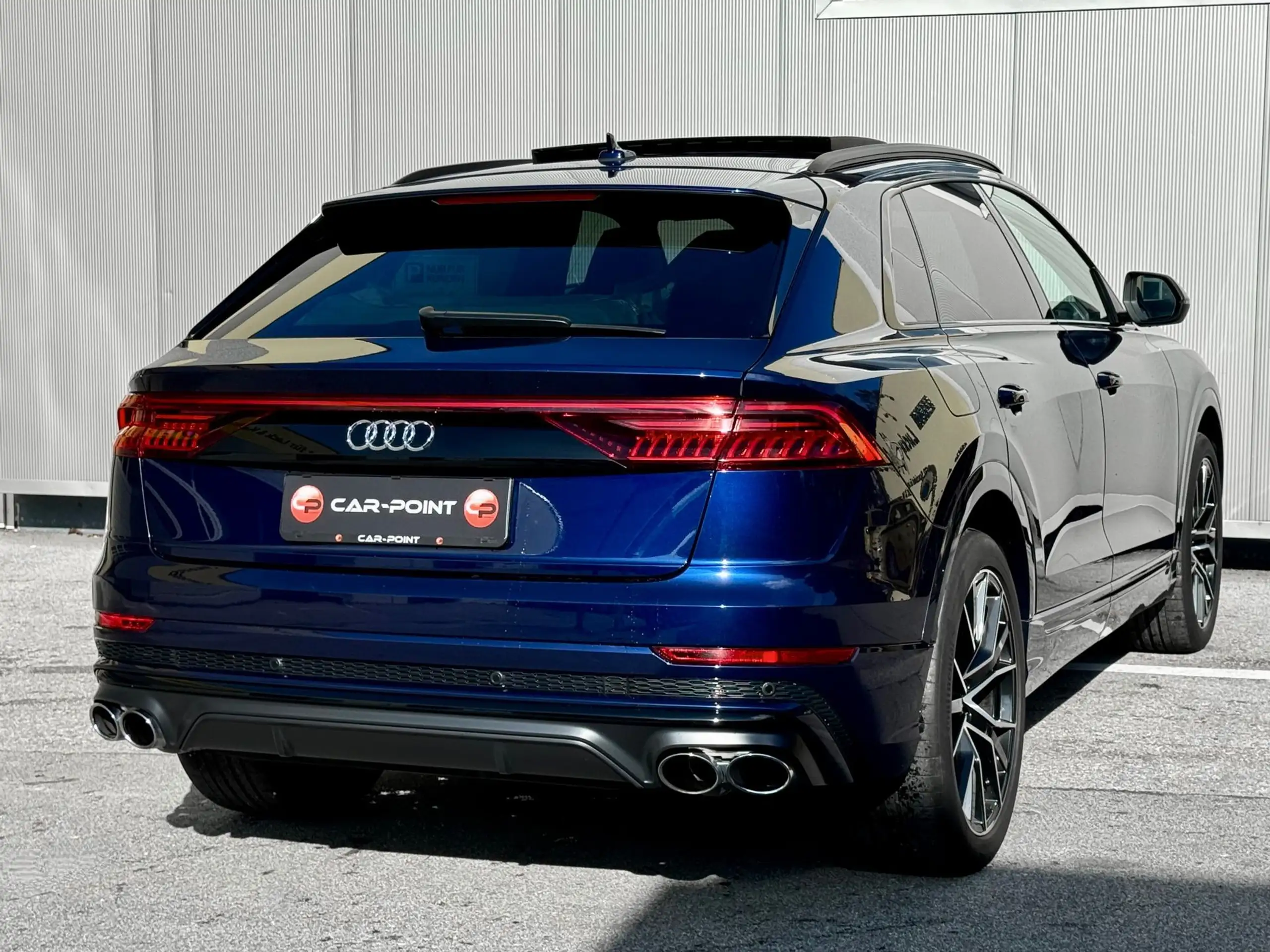 Audi - SQ8