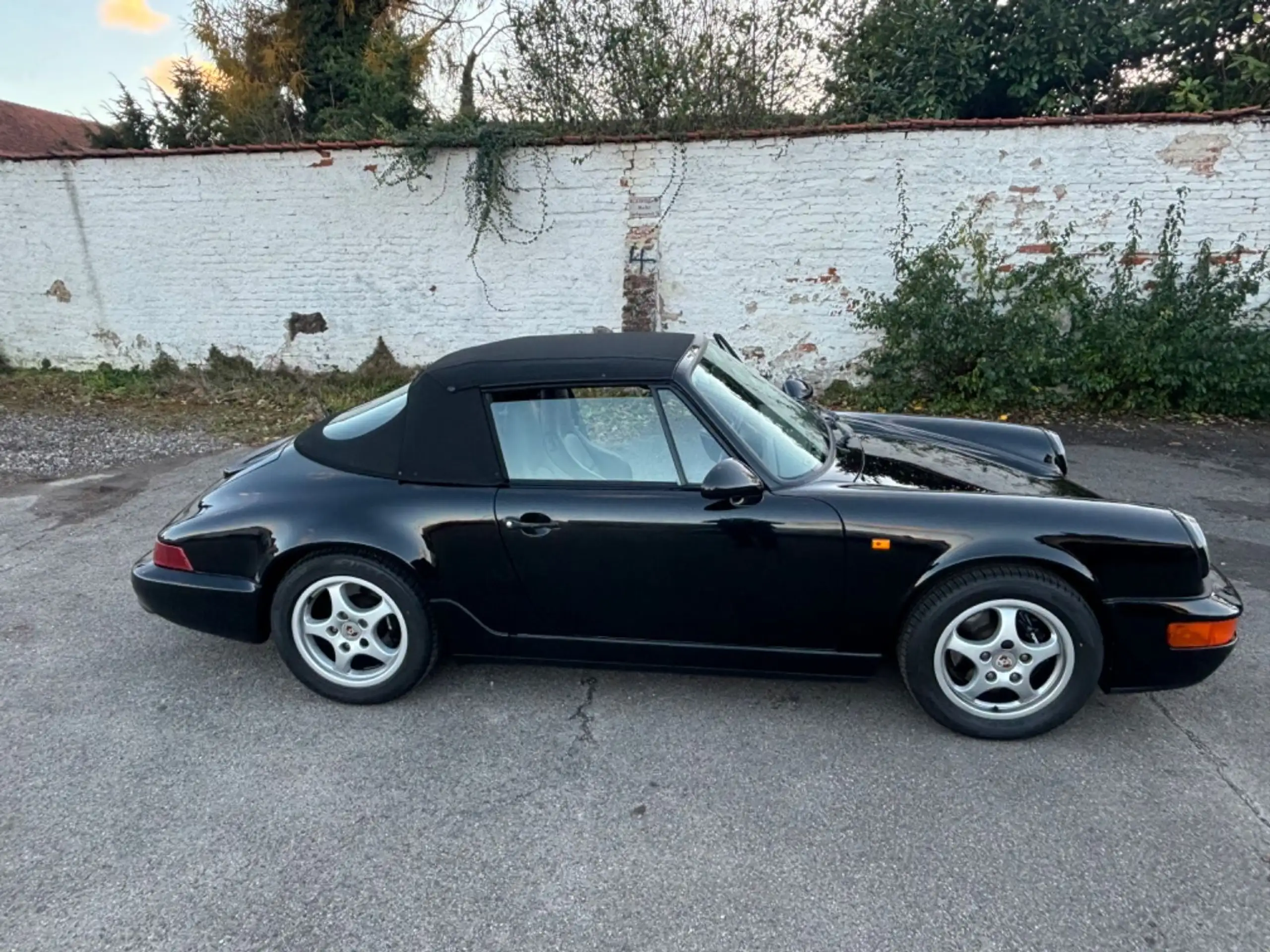 Porsche - 964