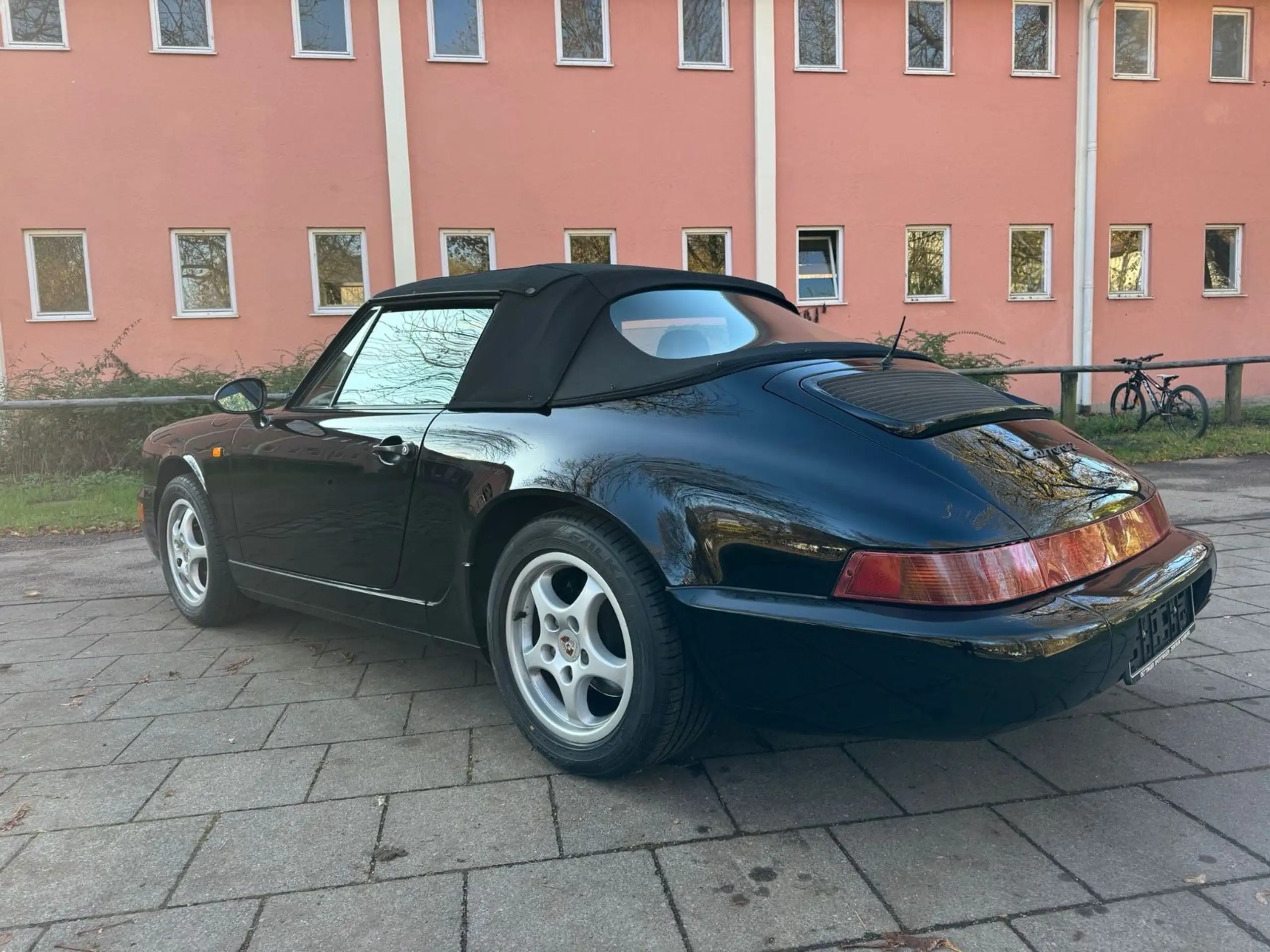 Porsche - 964