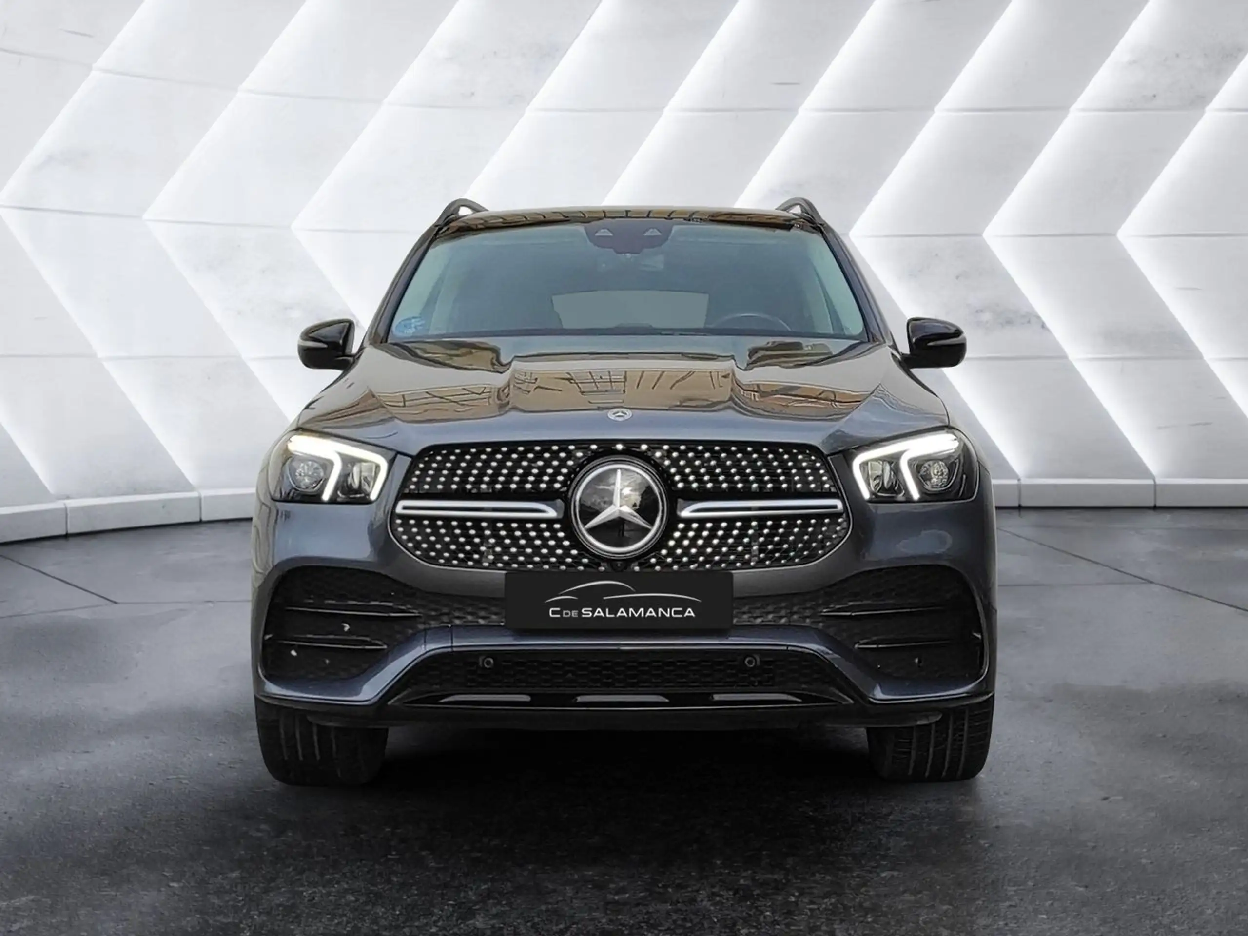 Mercedes-Benz - GLE 300