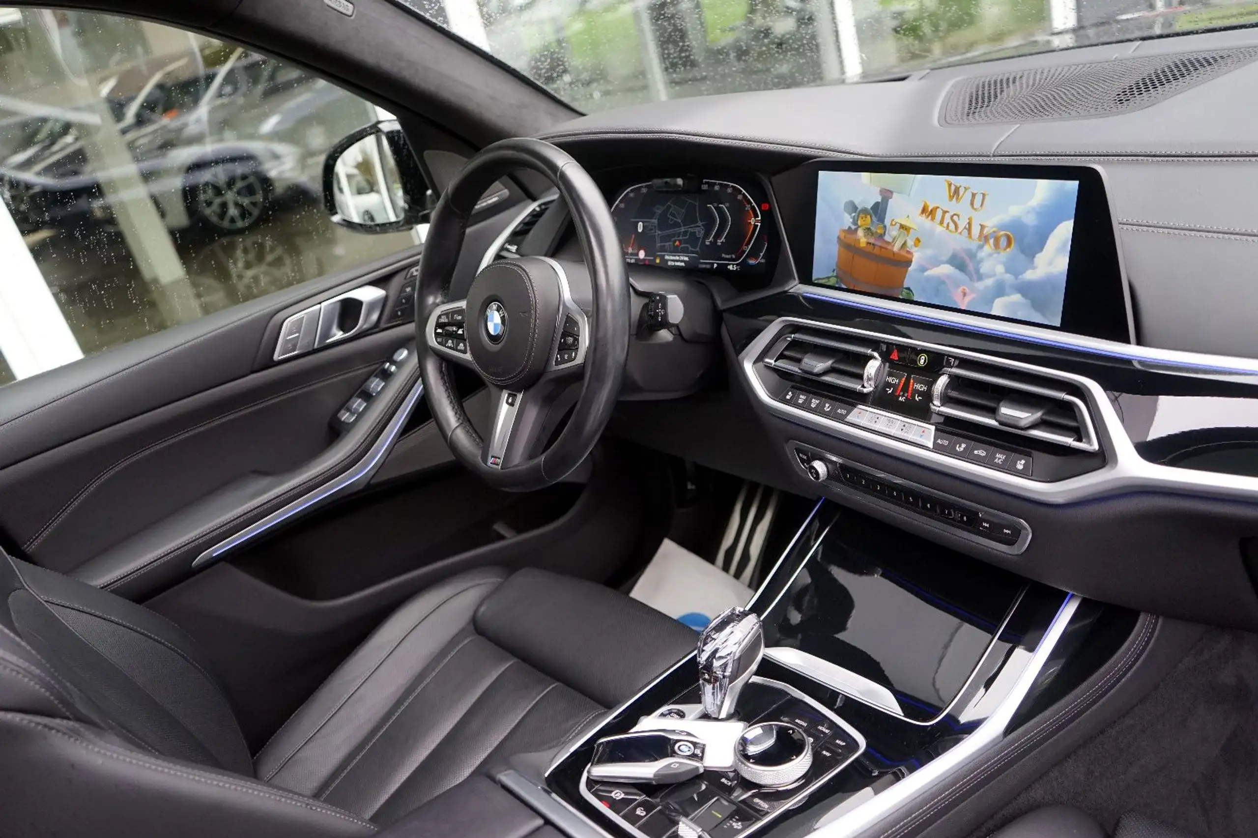 BMW - X7