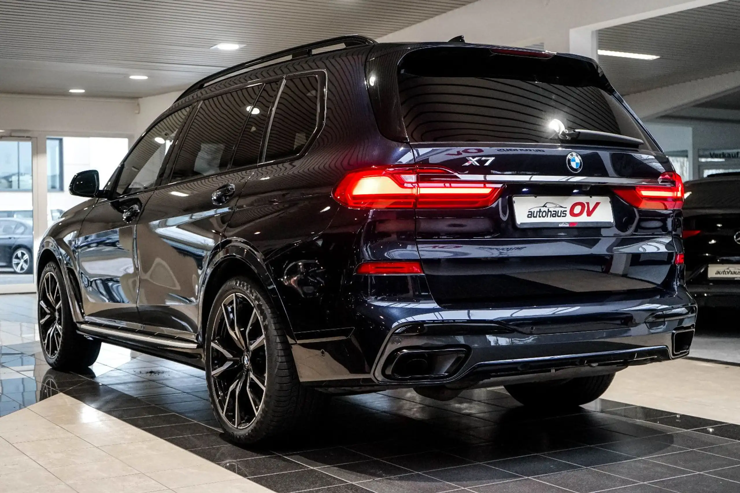 BMW - X7