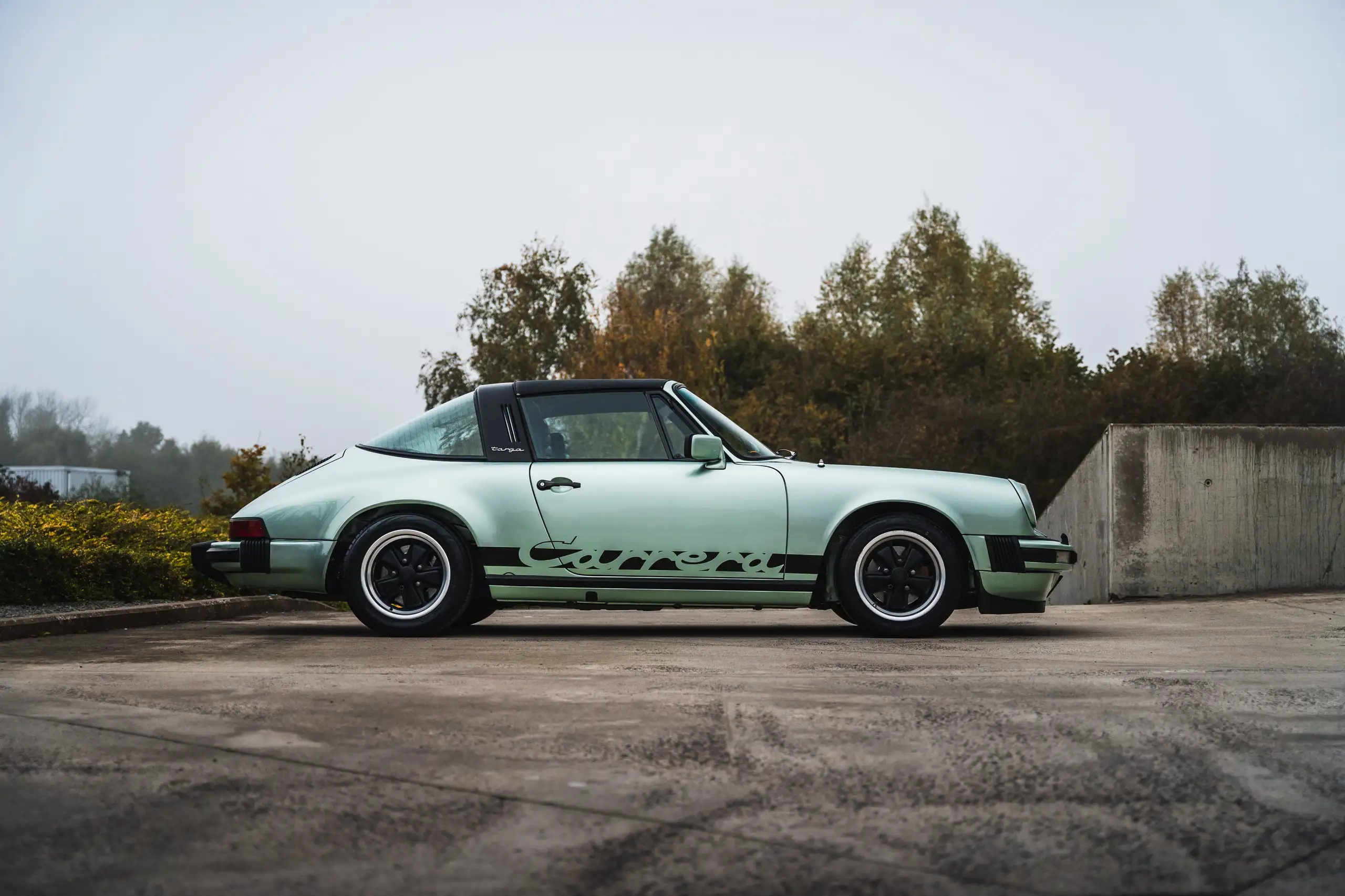 Porsche - 911