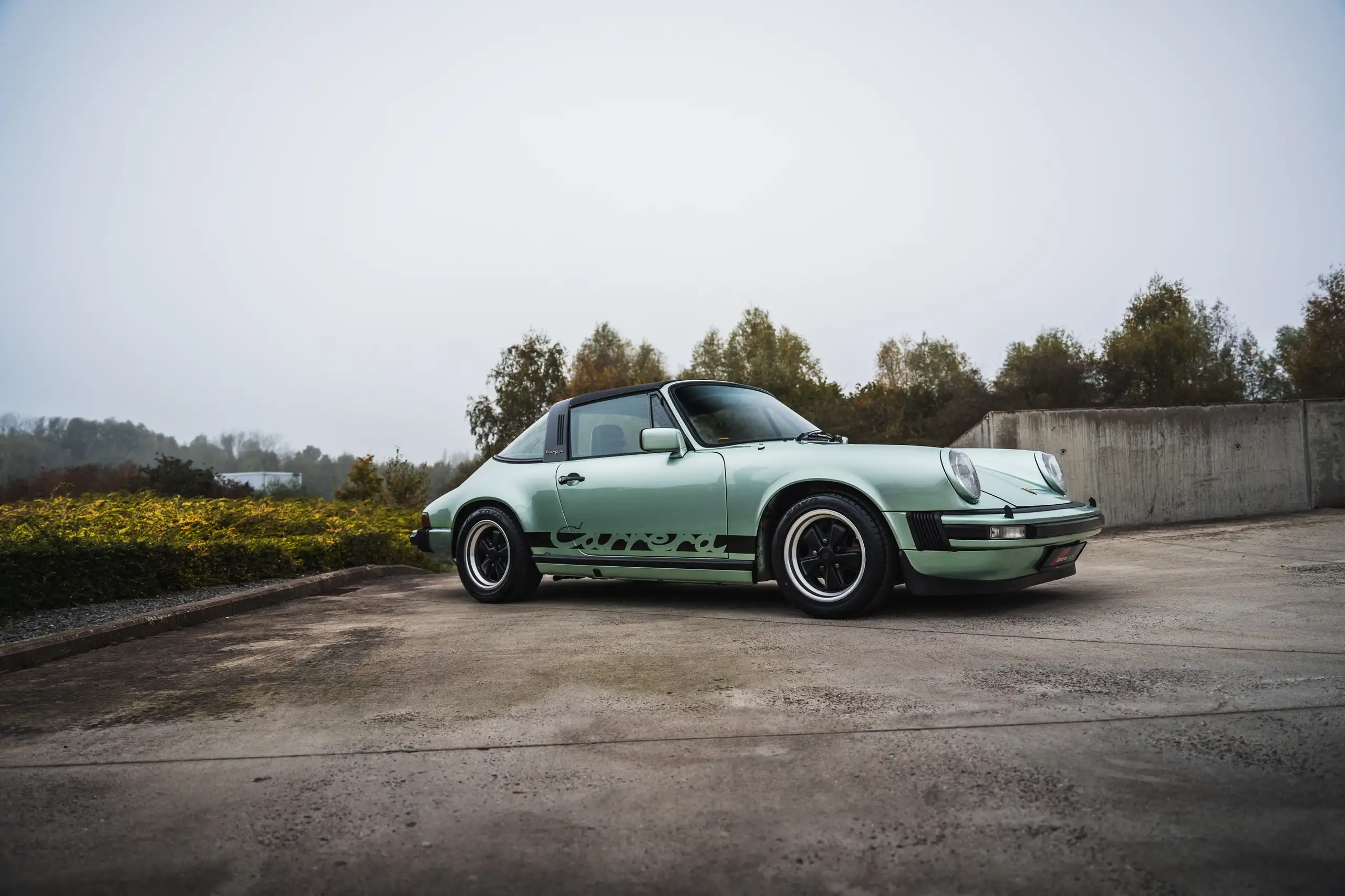 Porsche - 911