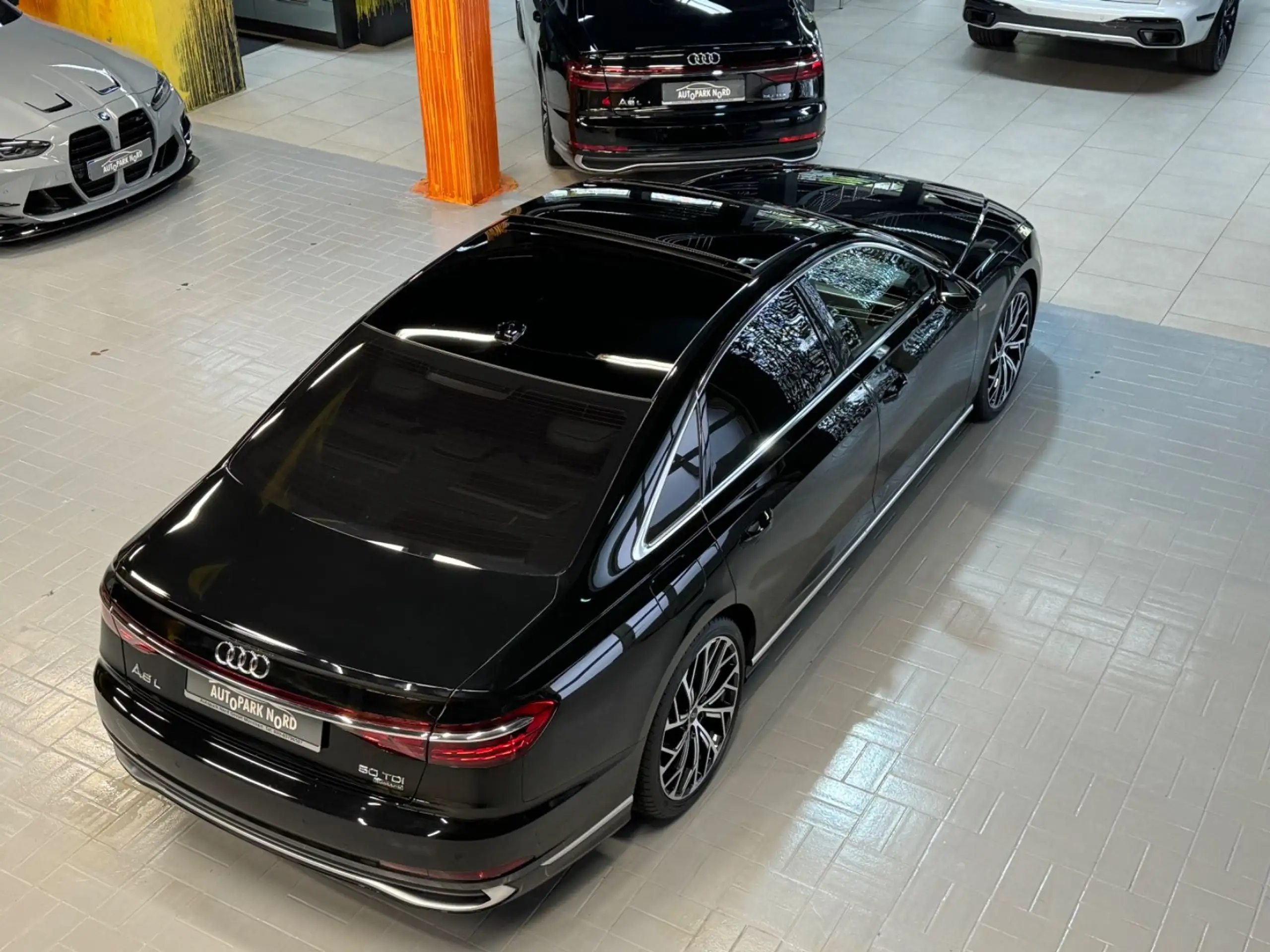 Audi - A8