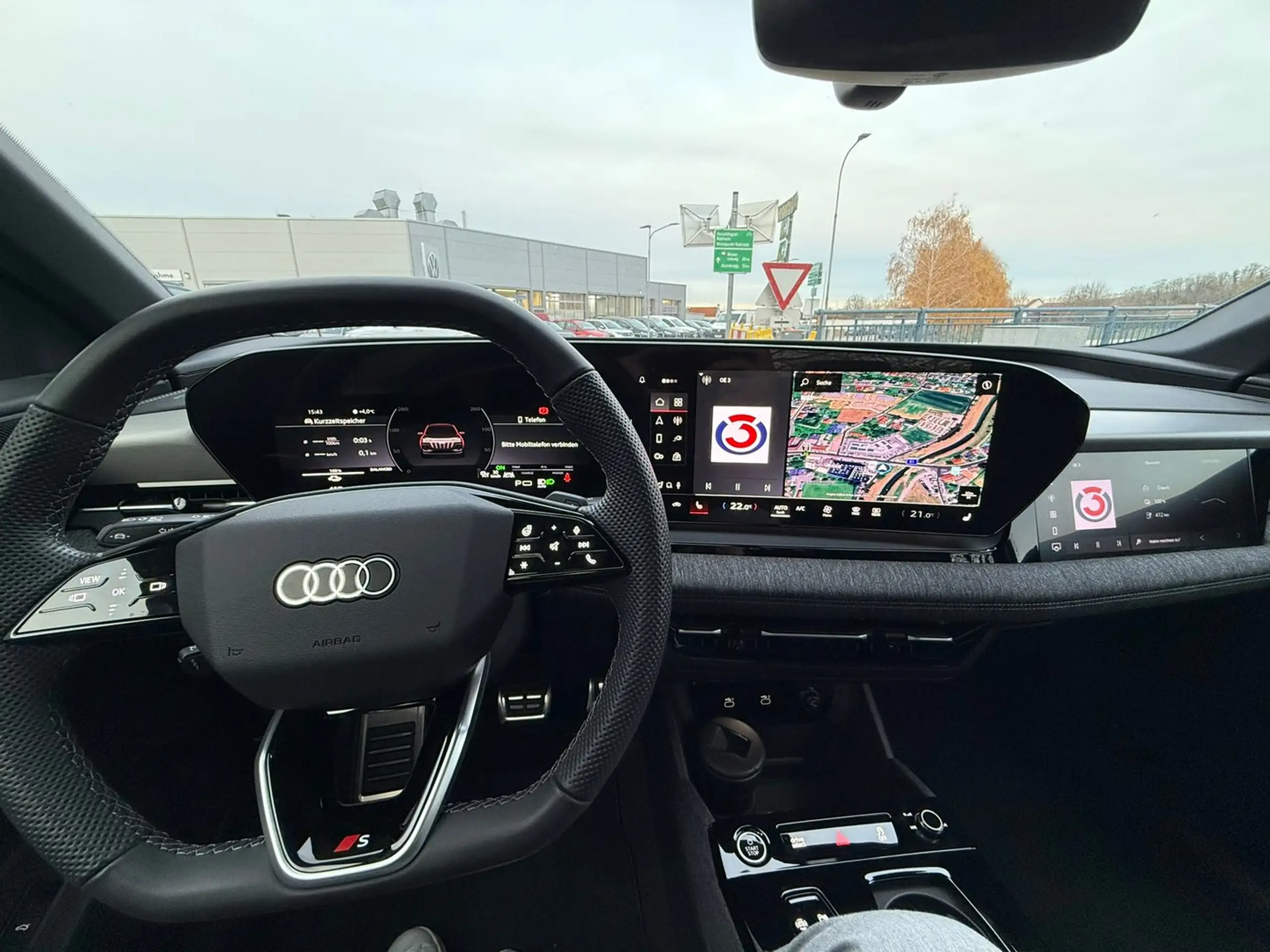 Audi - Q6