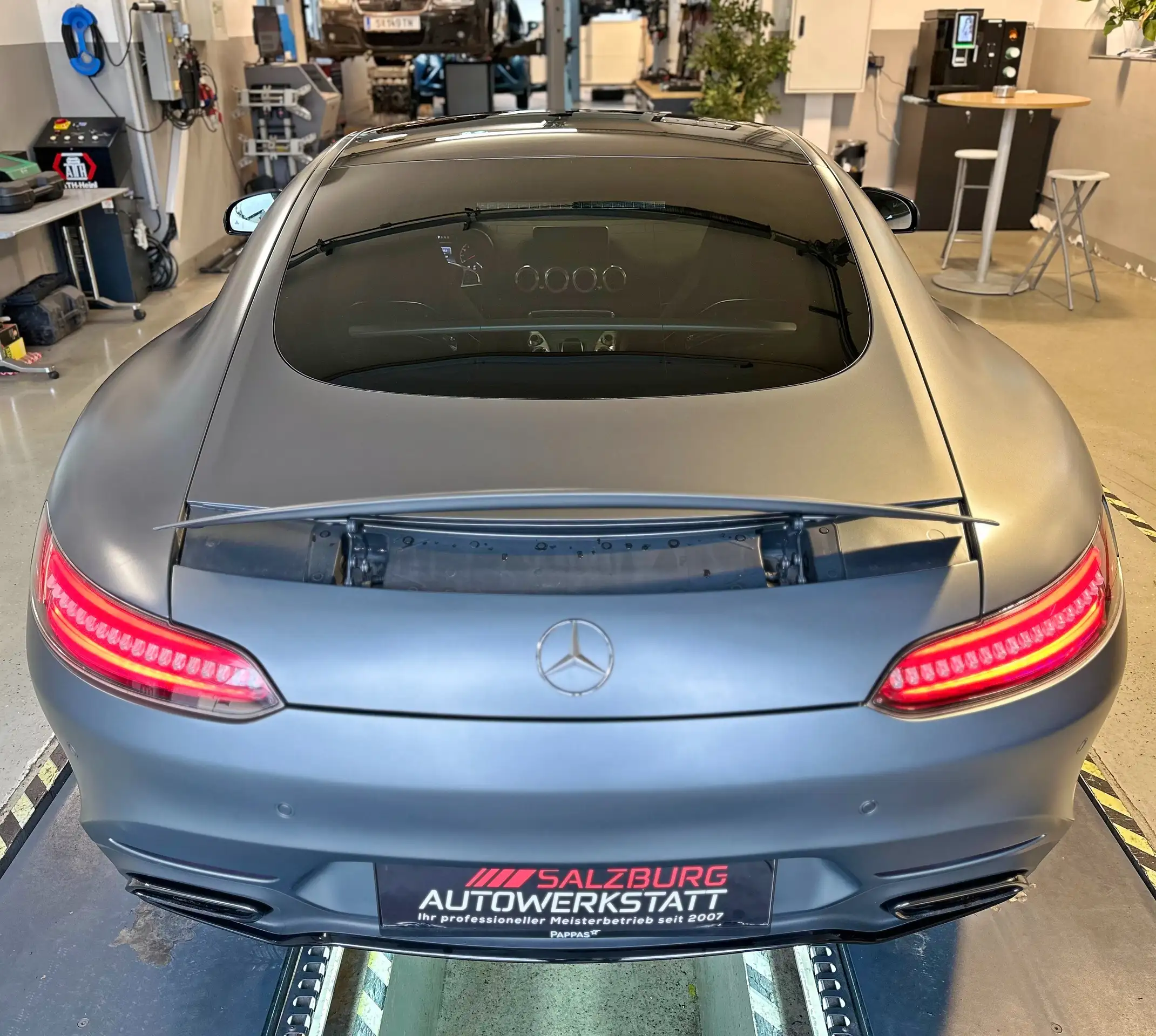 Mercedes-Benz - AMG GT