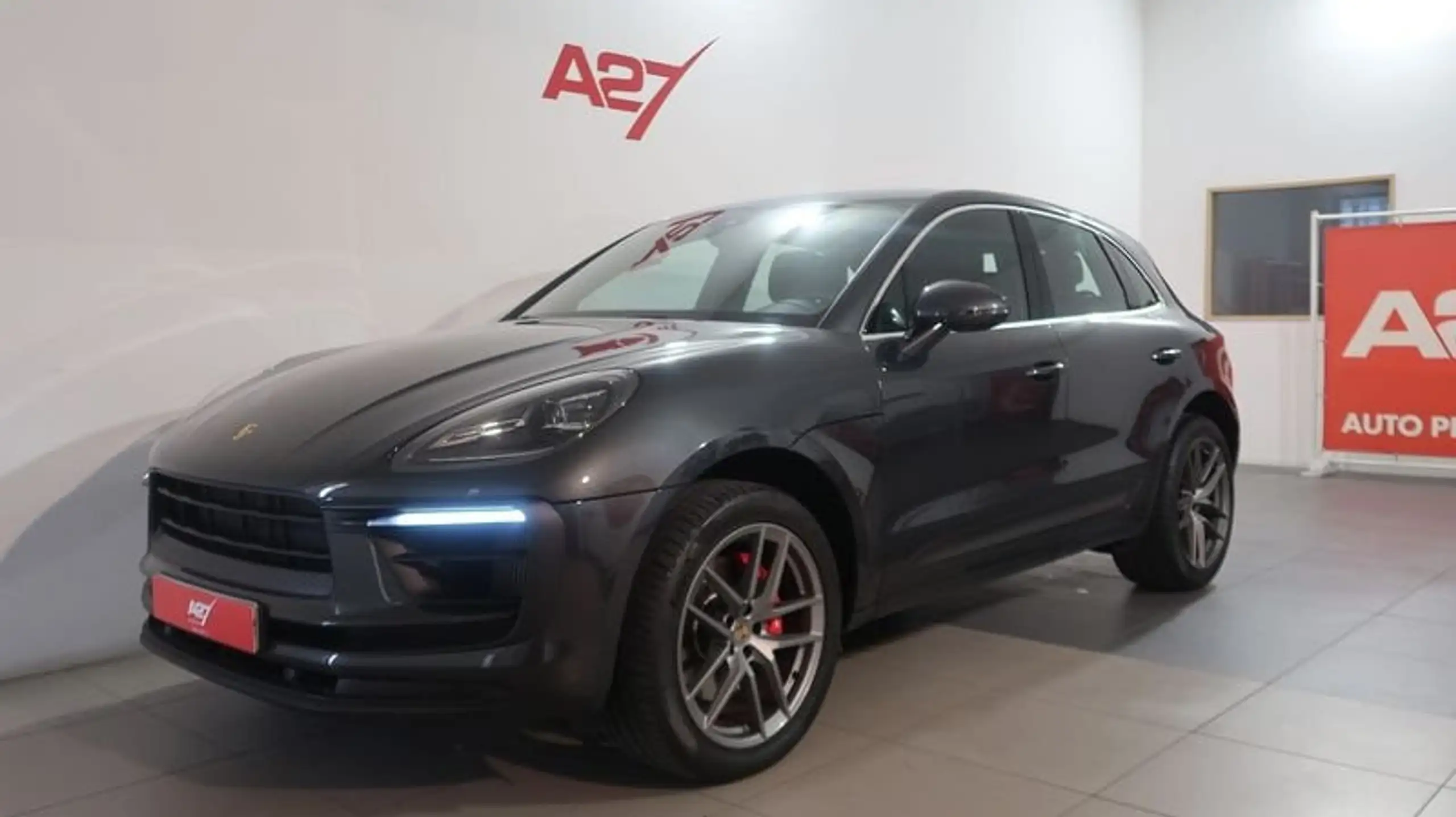 Porsche - Macan