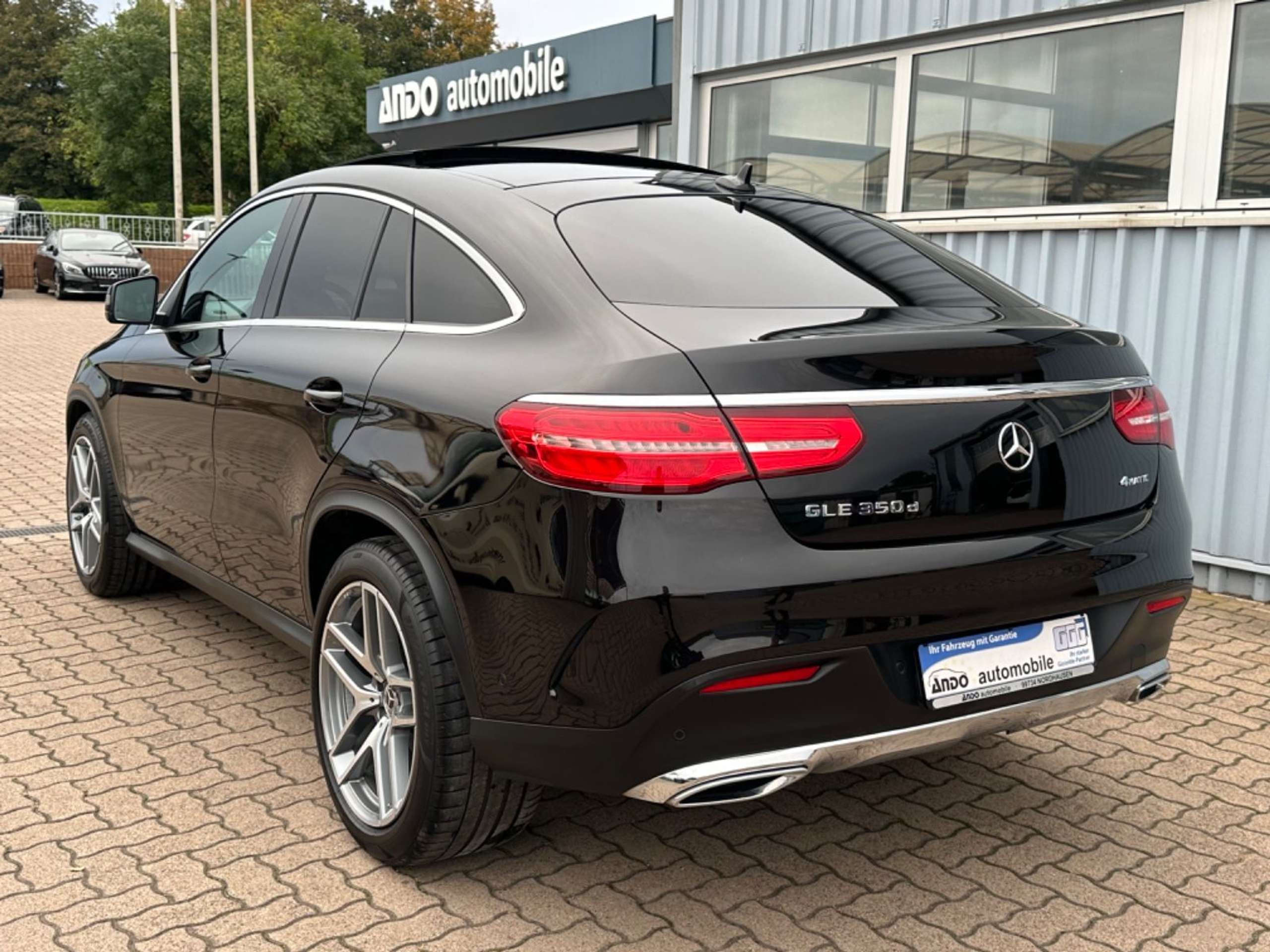 Mercedes-Benz - GLE 350