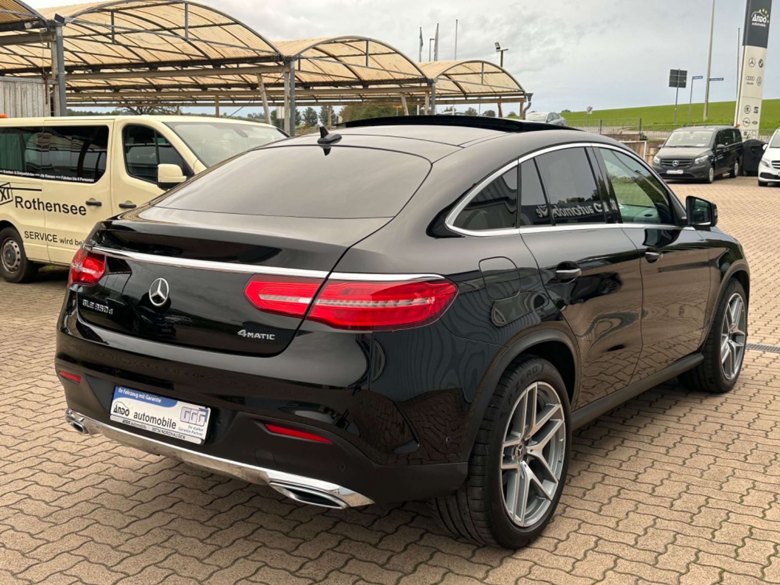 Mercedes-Benz - GLE 350