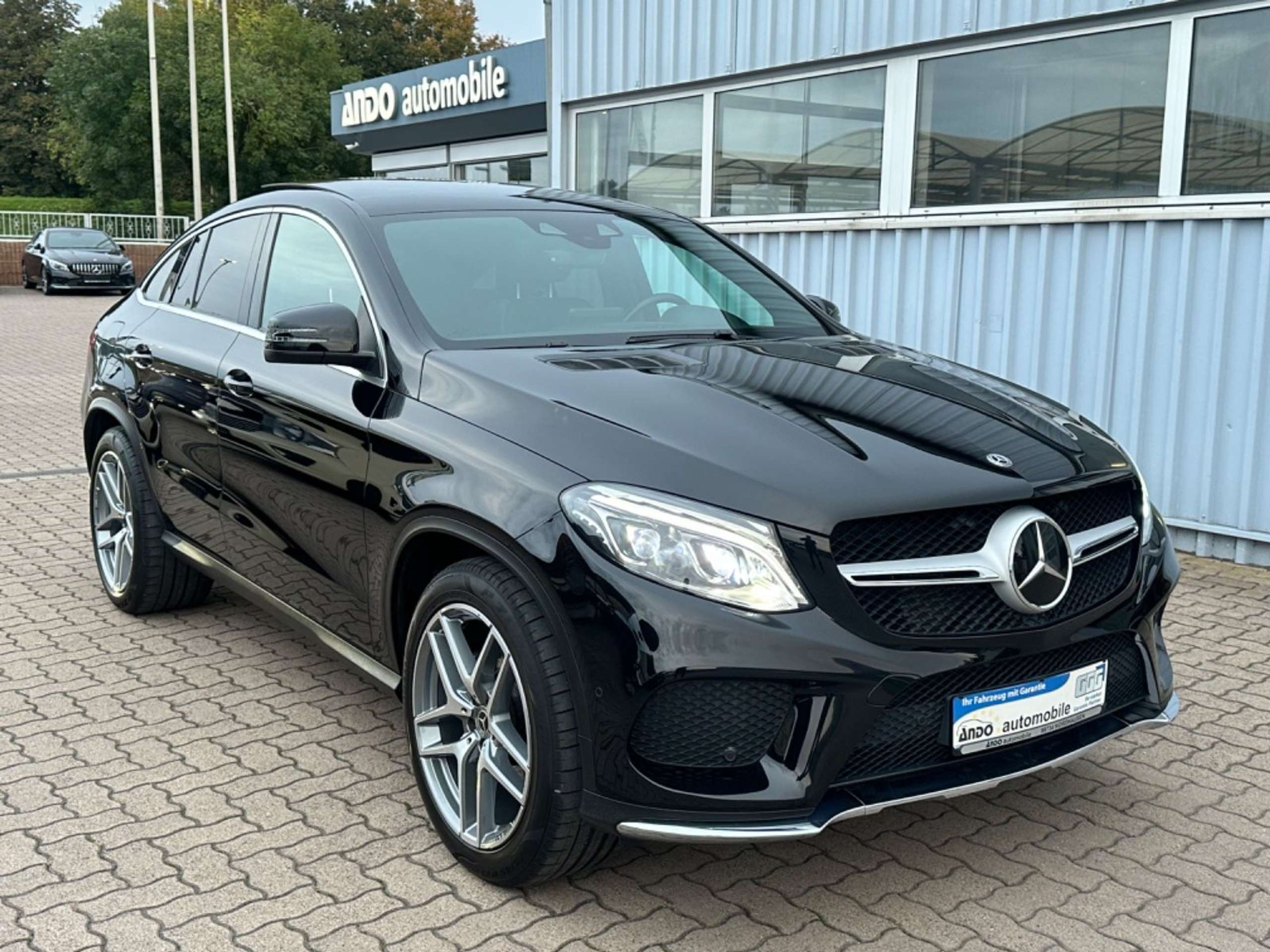 Mercedes-Benz - GLE 350