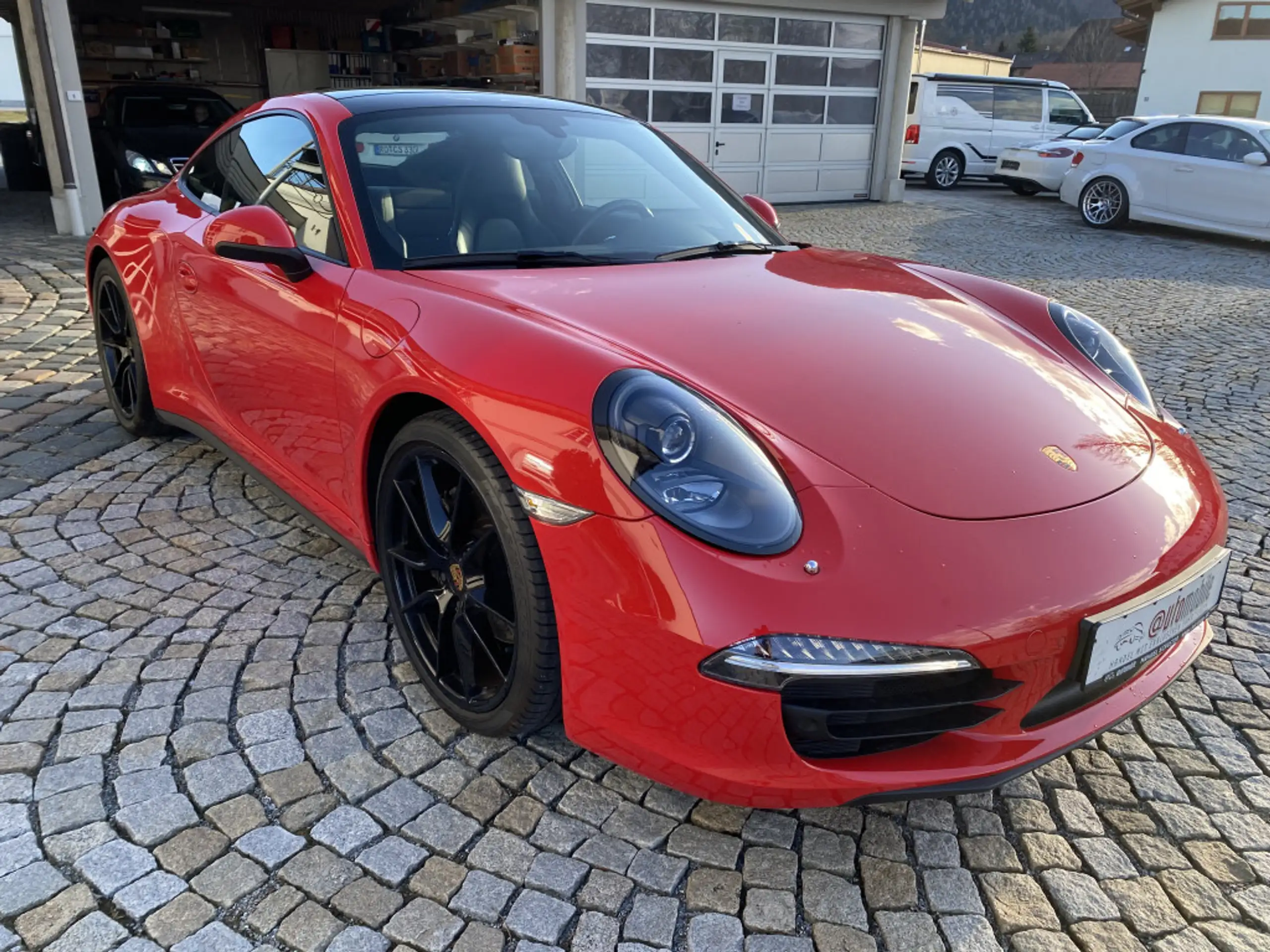 Porsche - 911