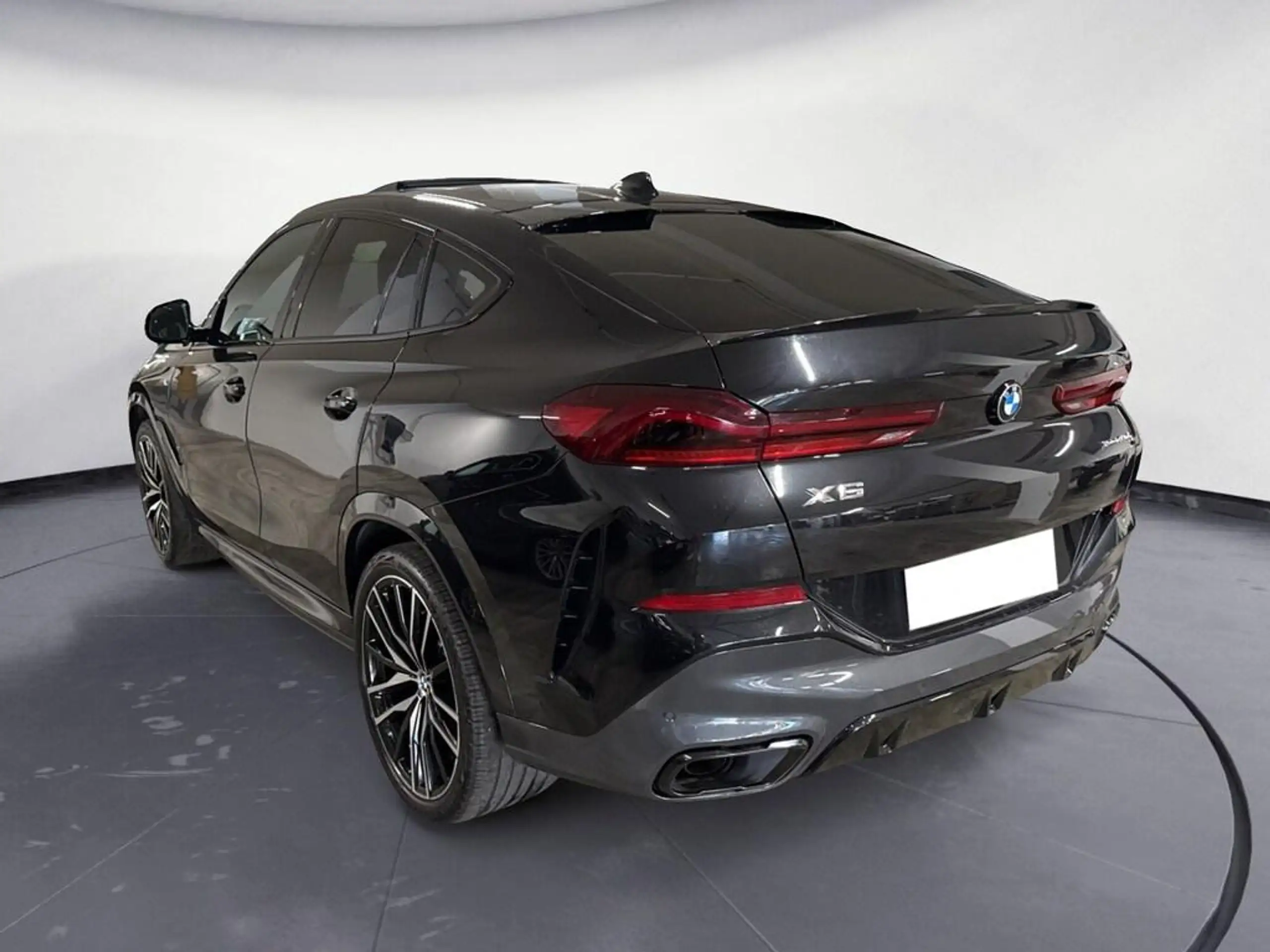 BMW - X6