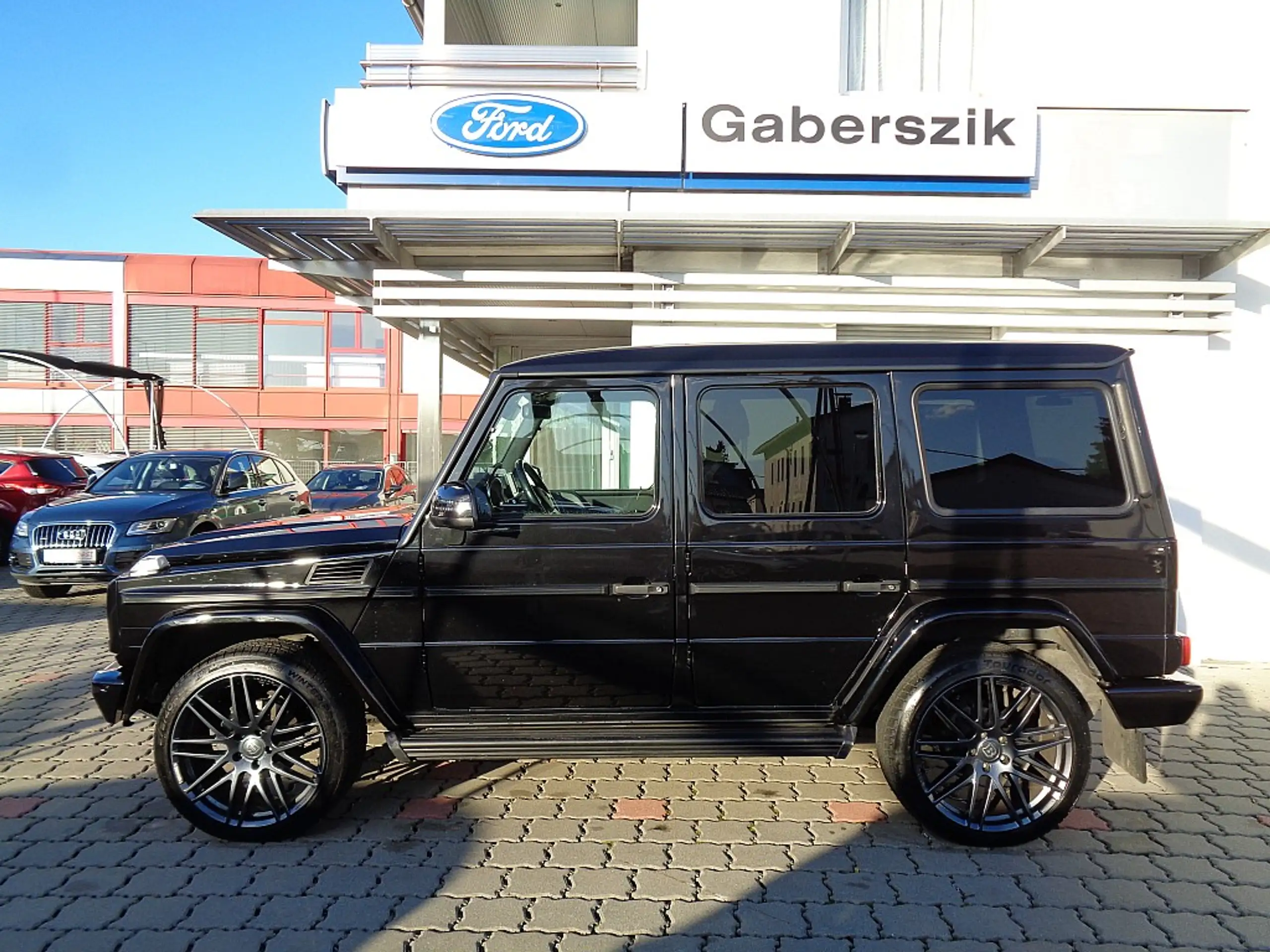 Mercedes-Benz - G 350