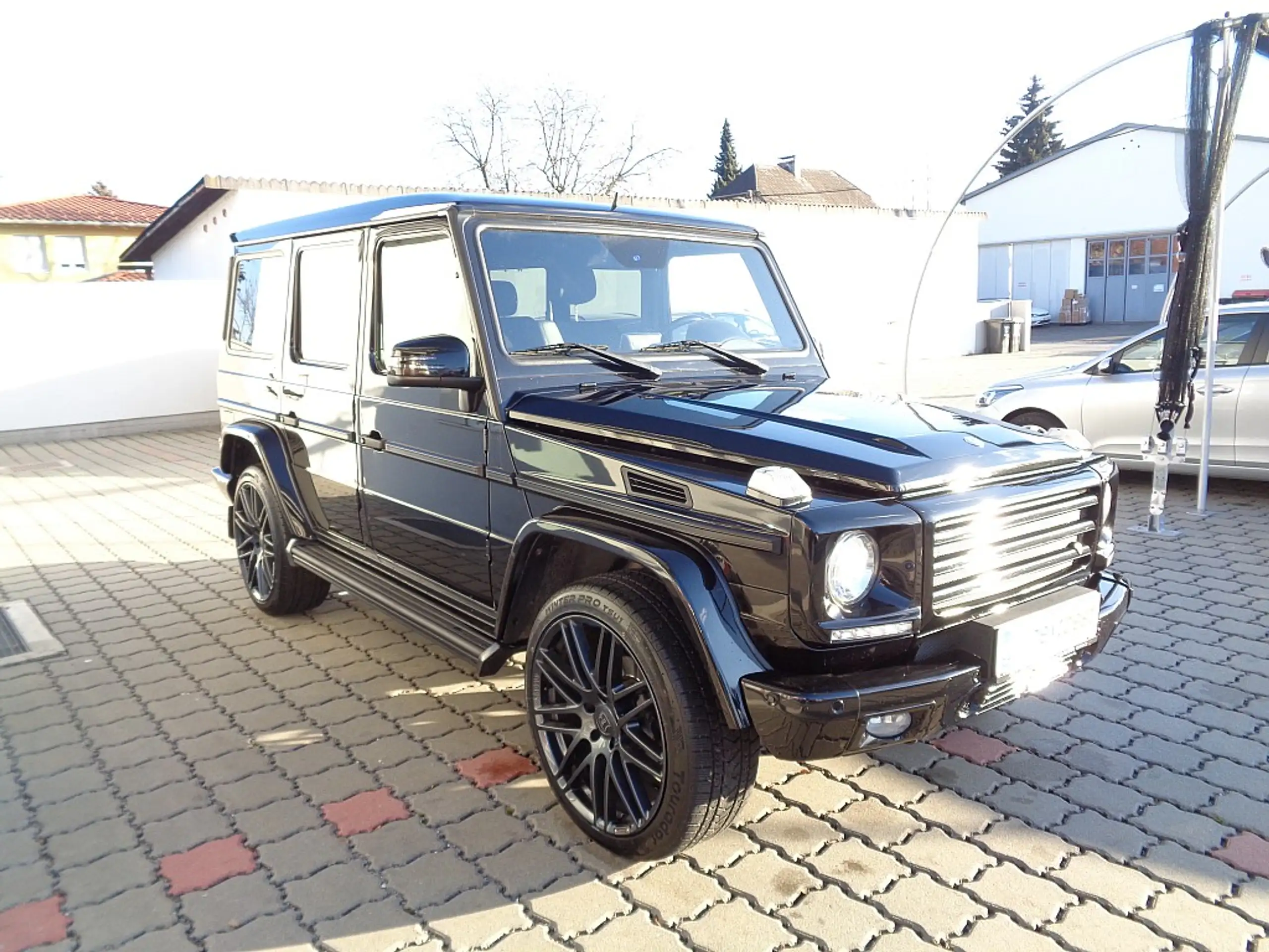 Mercedes-Benz - G 350