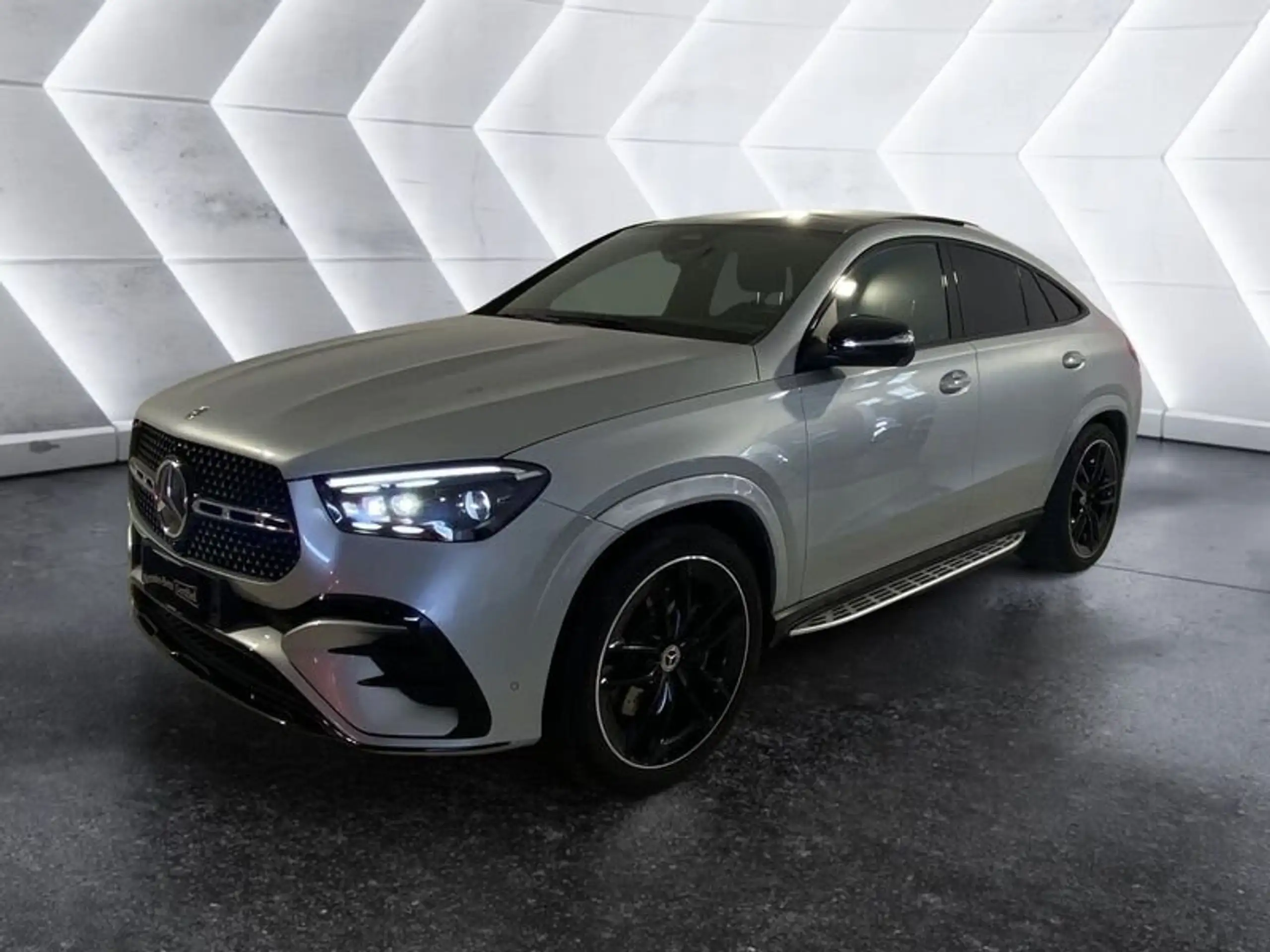 Mercedes-Benz - GLE 300