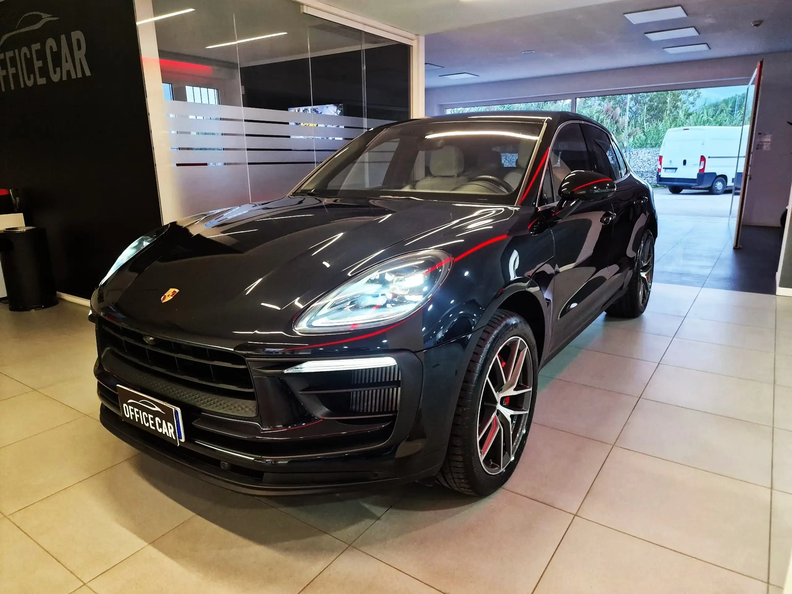 Porsche - Macan