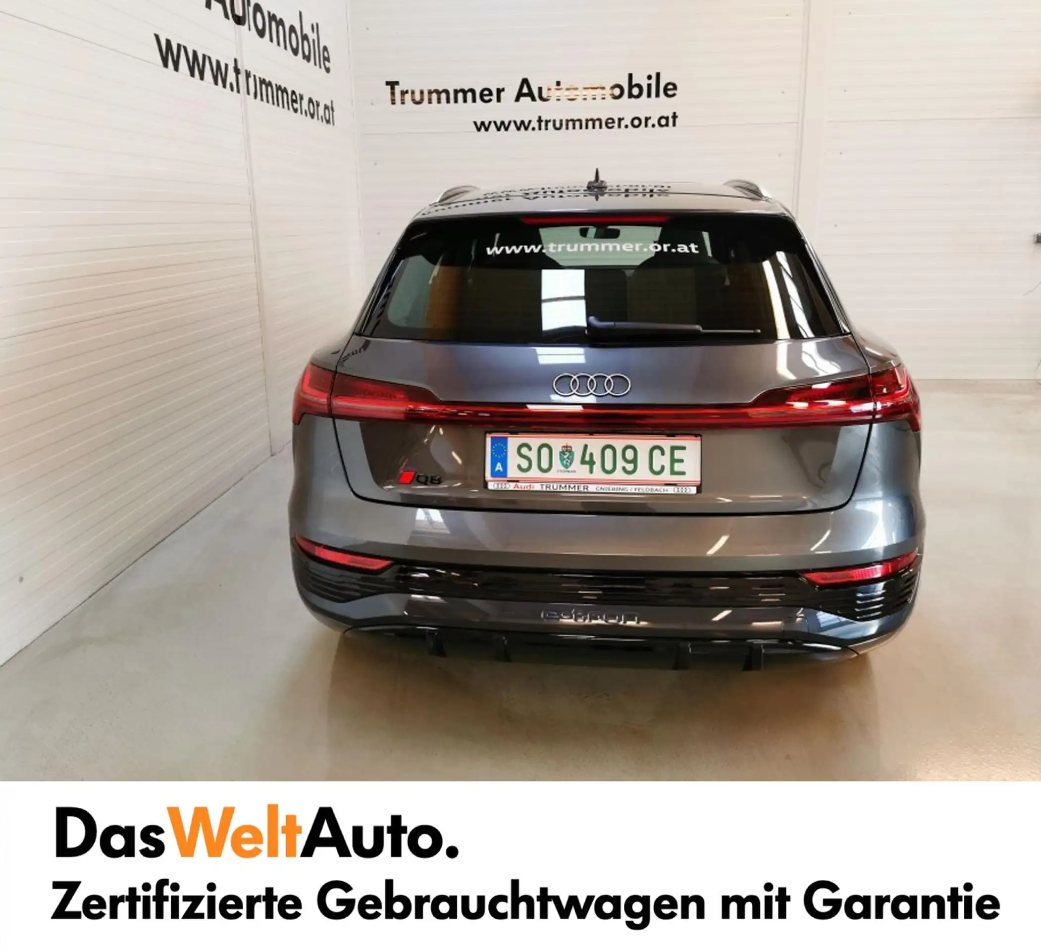 Audi - Q8