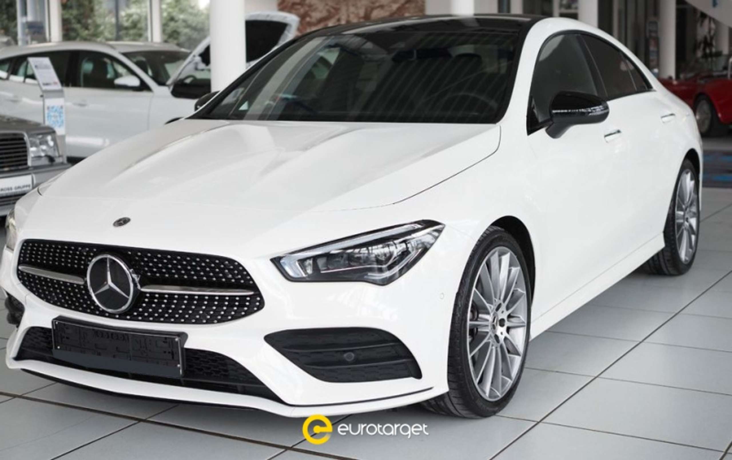 Mercedes-Benz - CLA 220