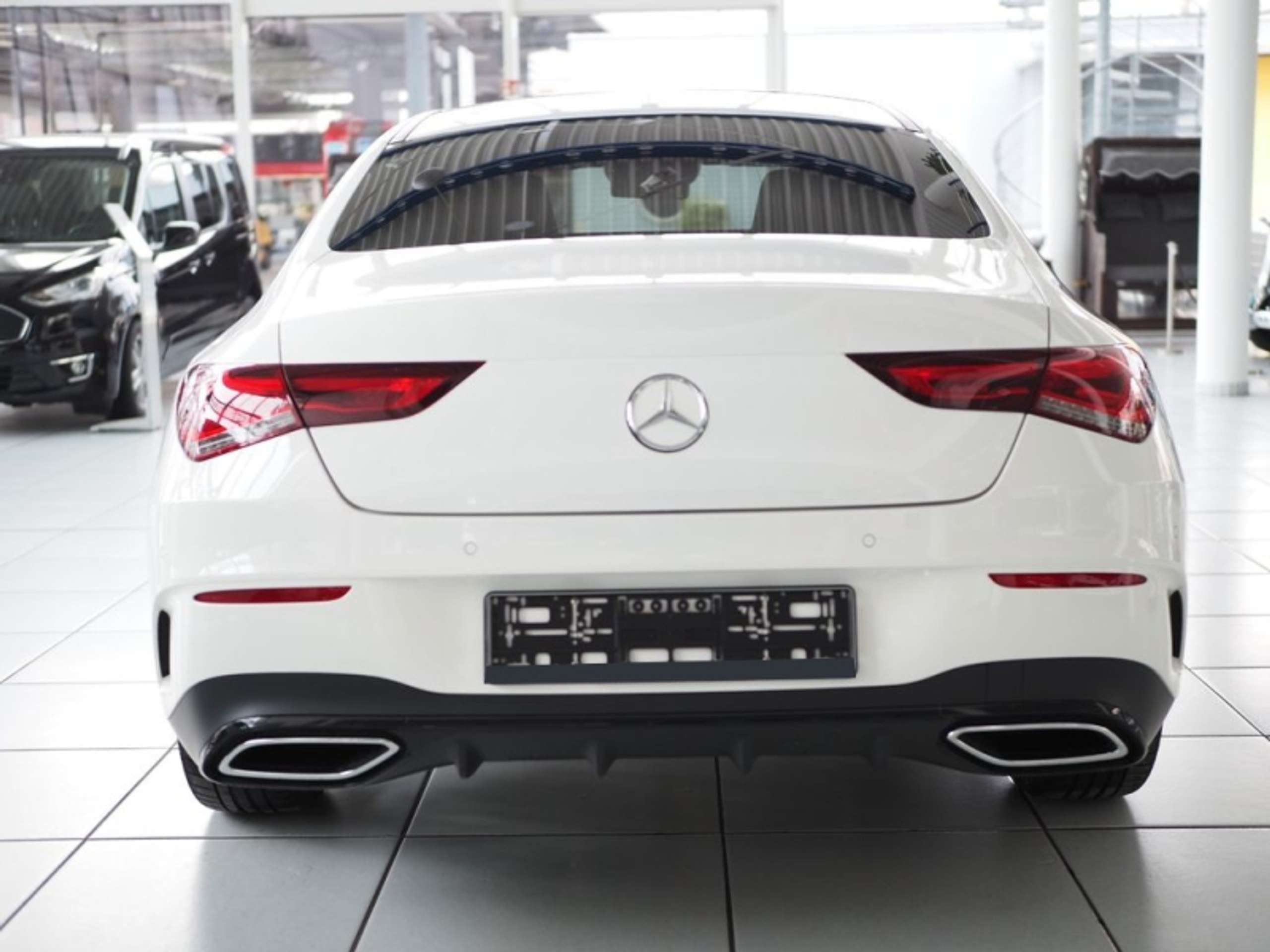 Mercedes-Benz - CLA 220