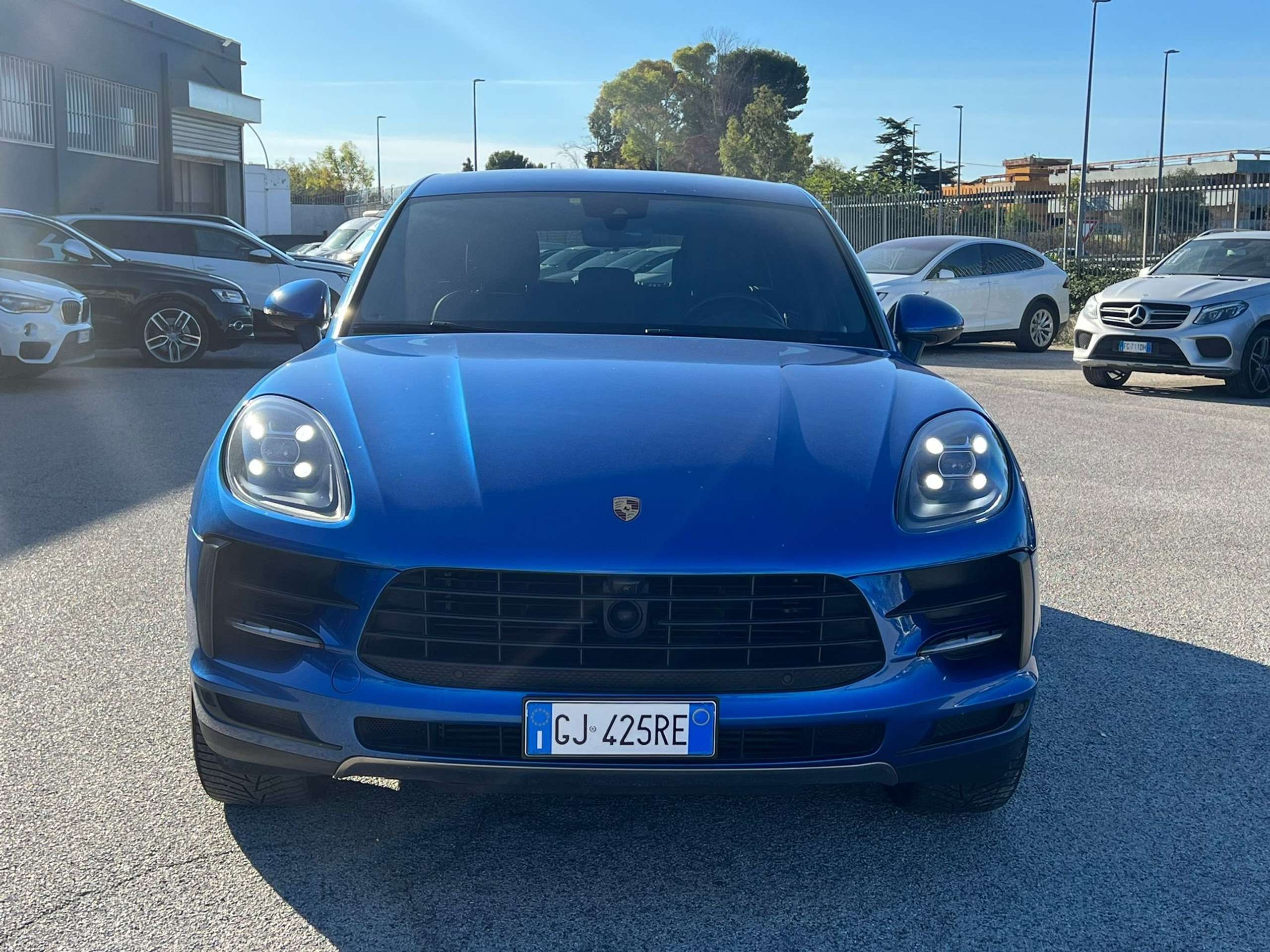 Porsche - Macan