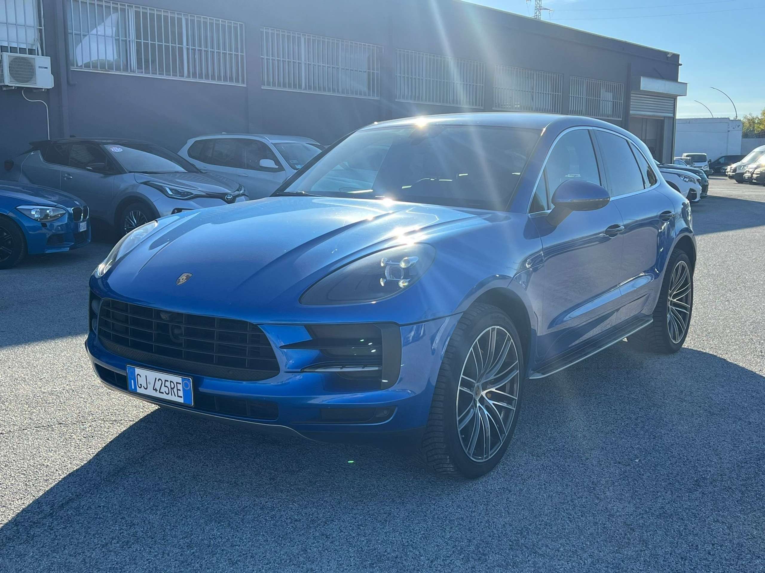 Porsche - Macan