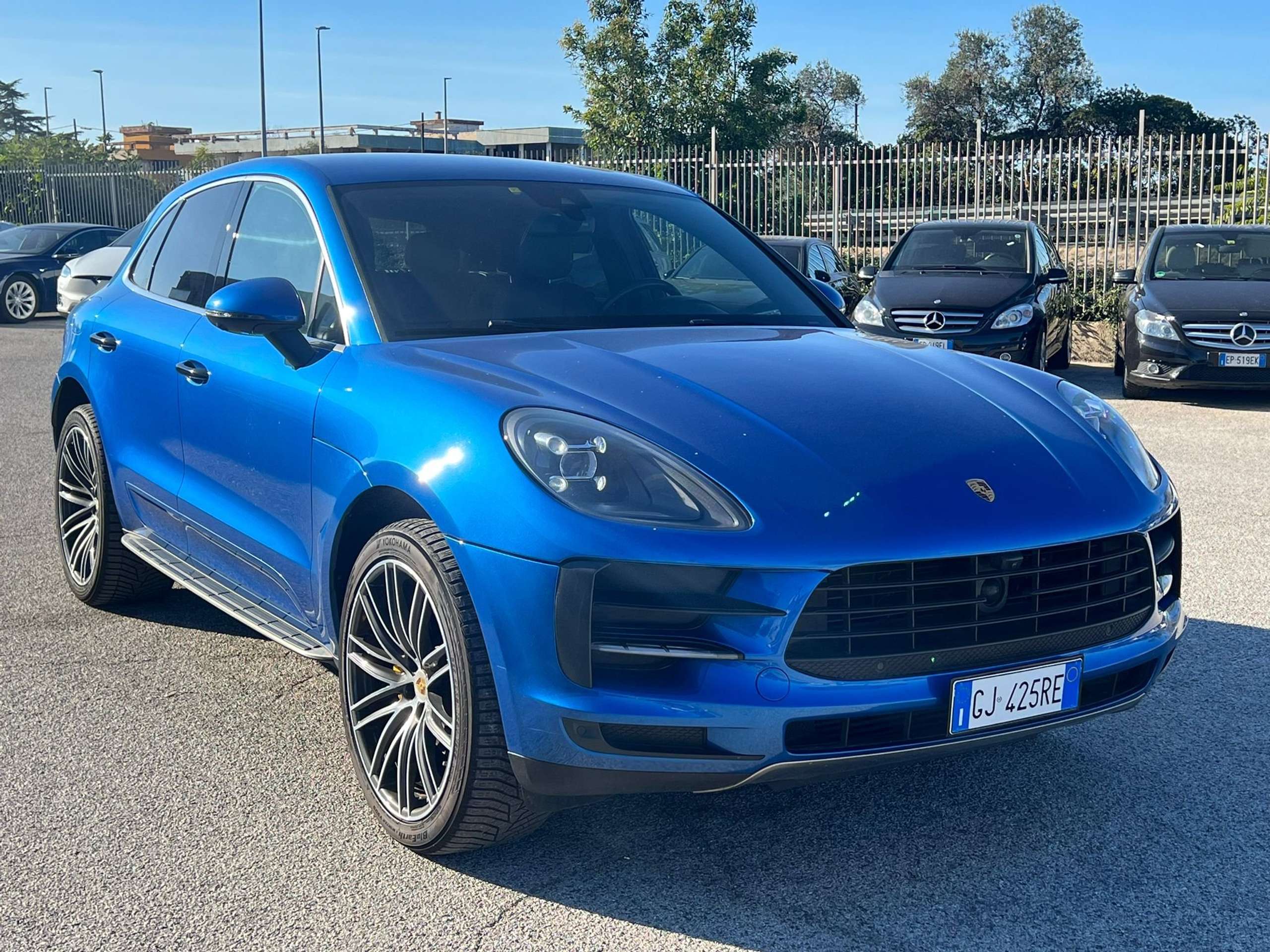 Porsche - Macan