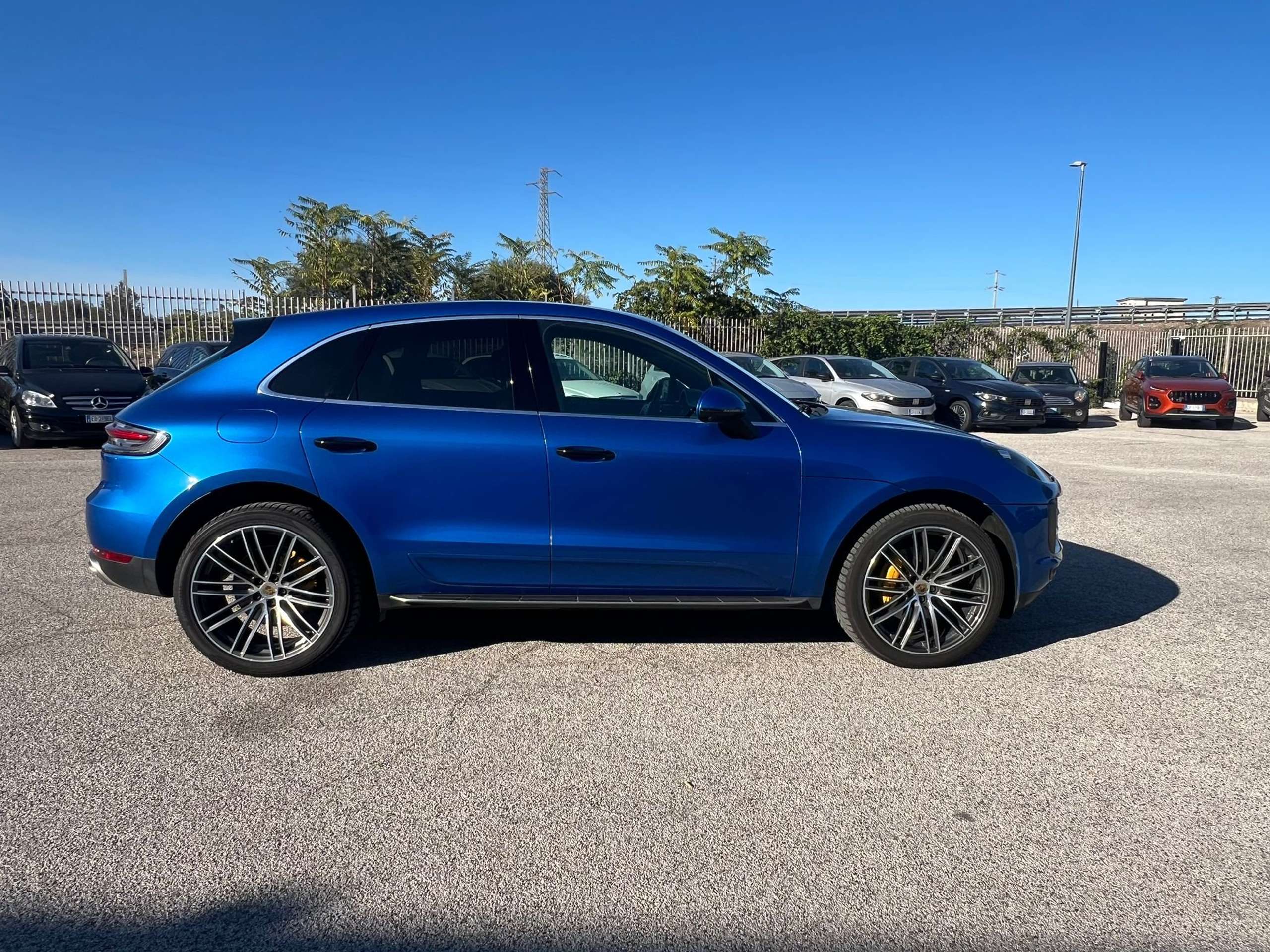 Porsche - Macan