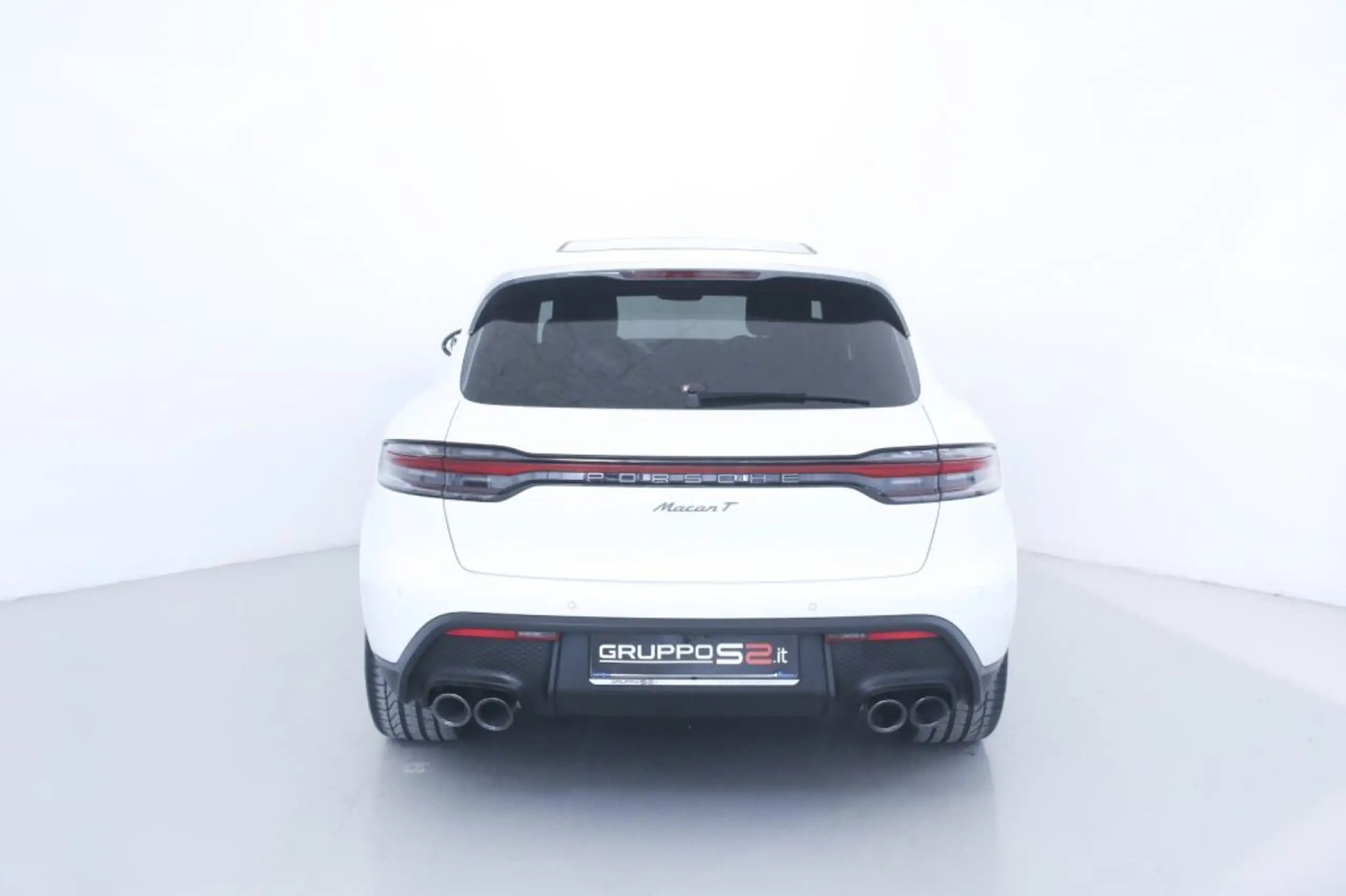 Porsche - Macan