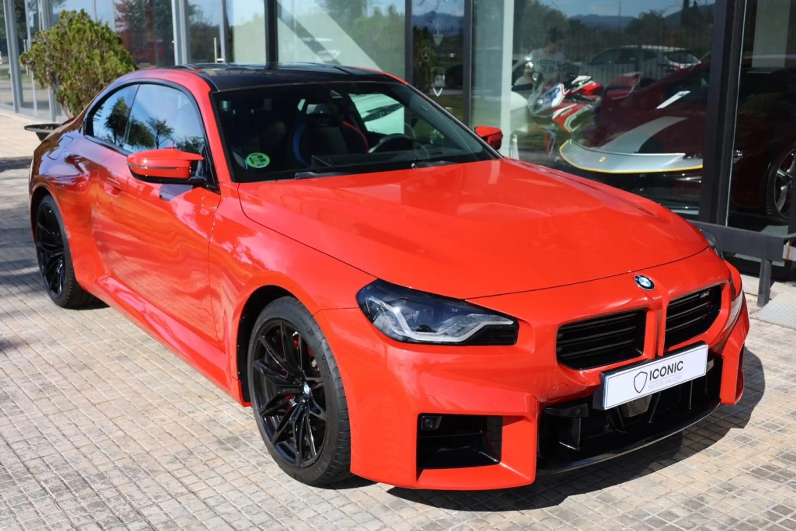 BMW - M2