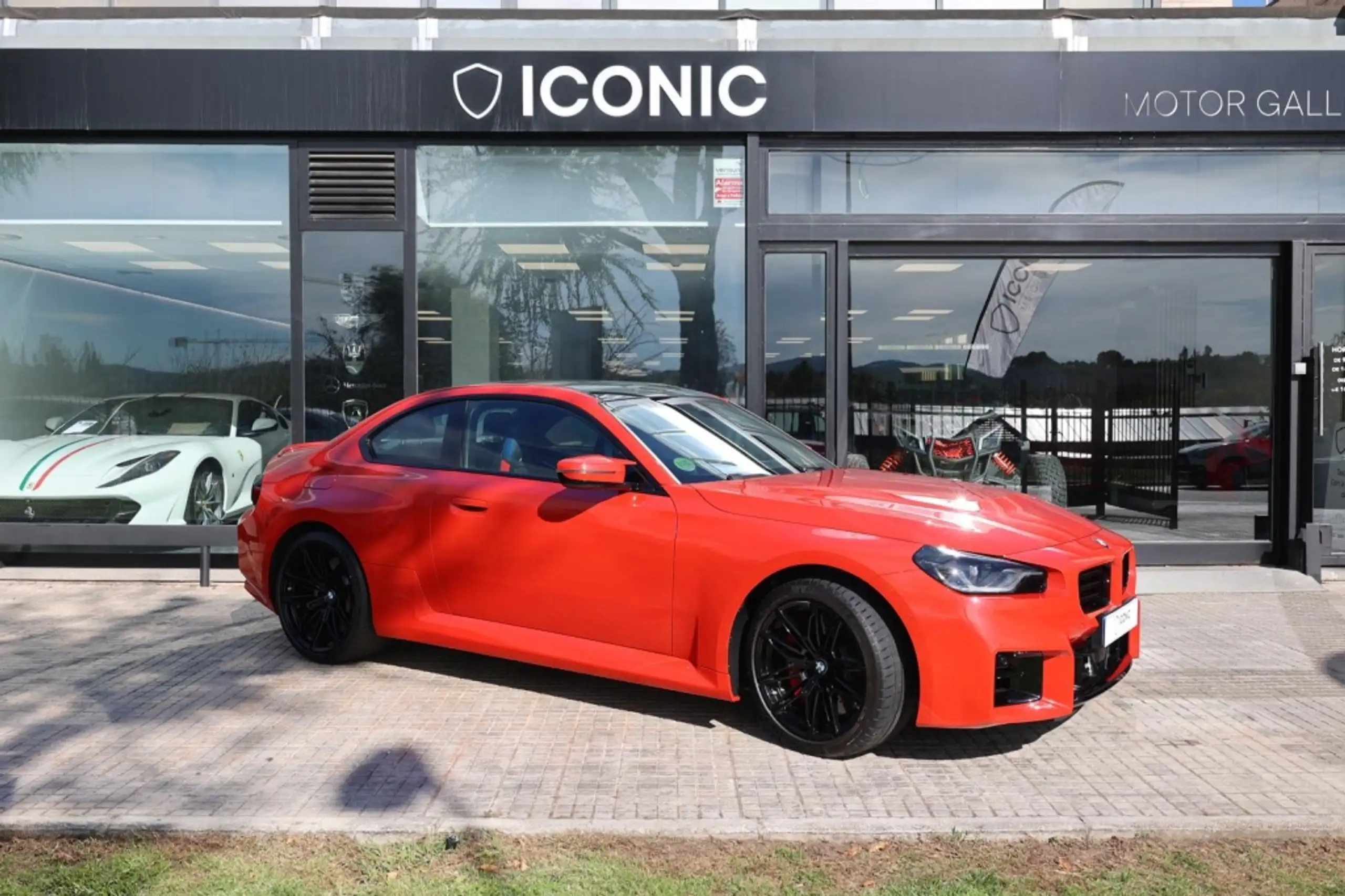 BMW - M2