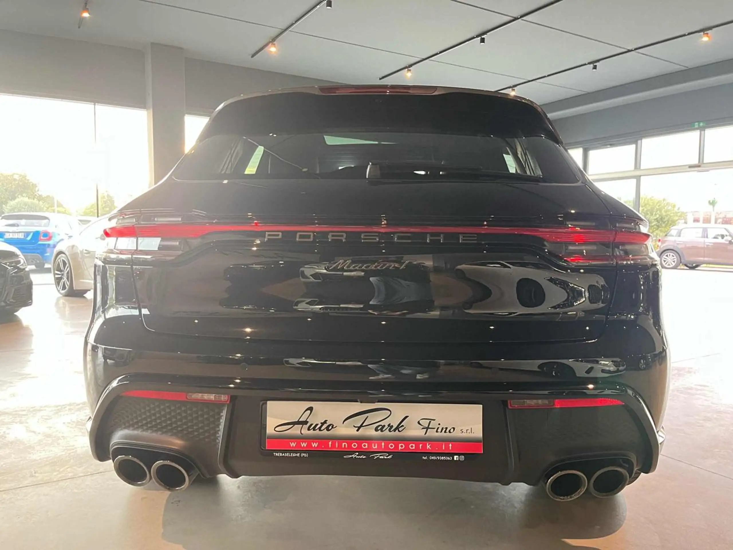 Porsche - Macan