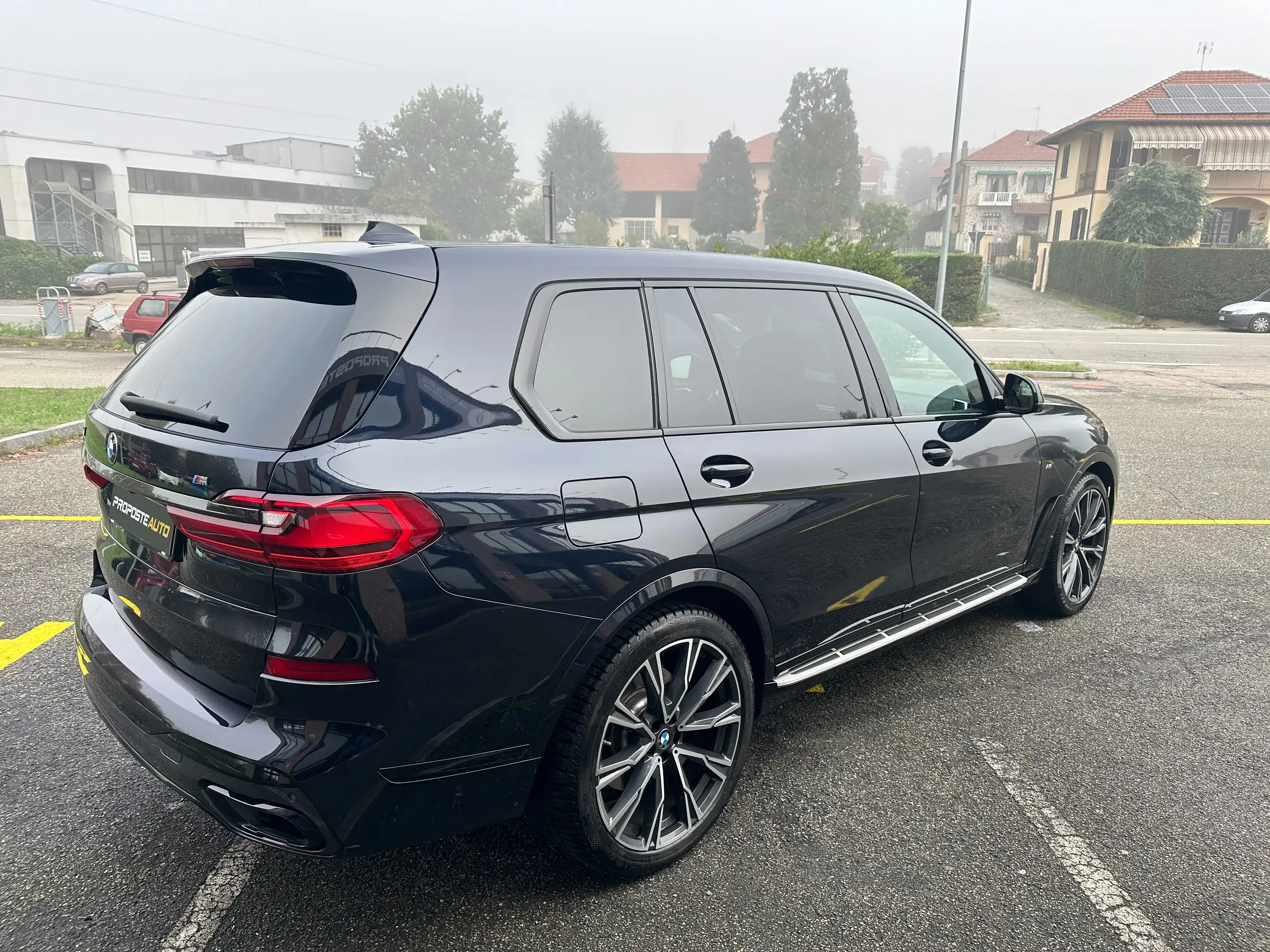 BMW - X7 M