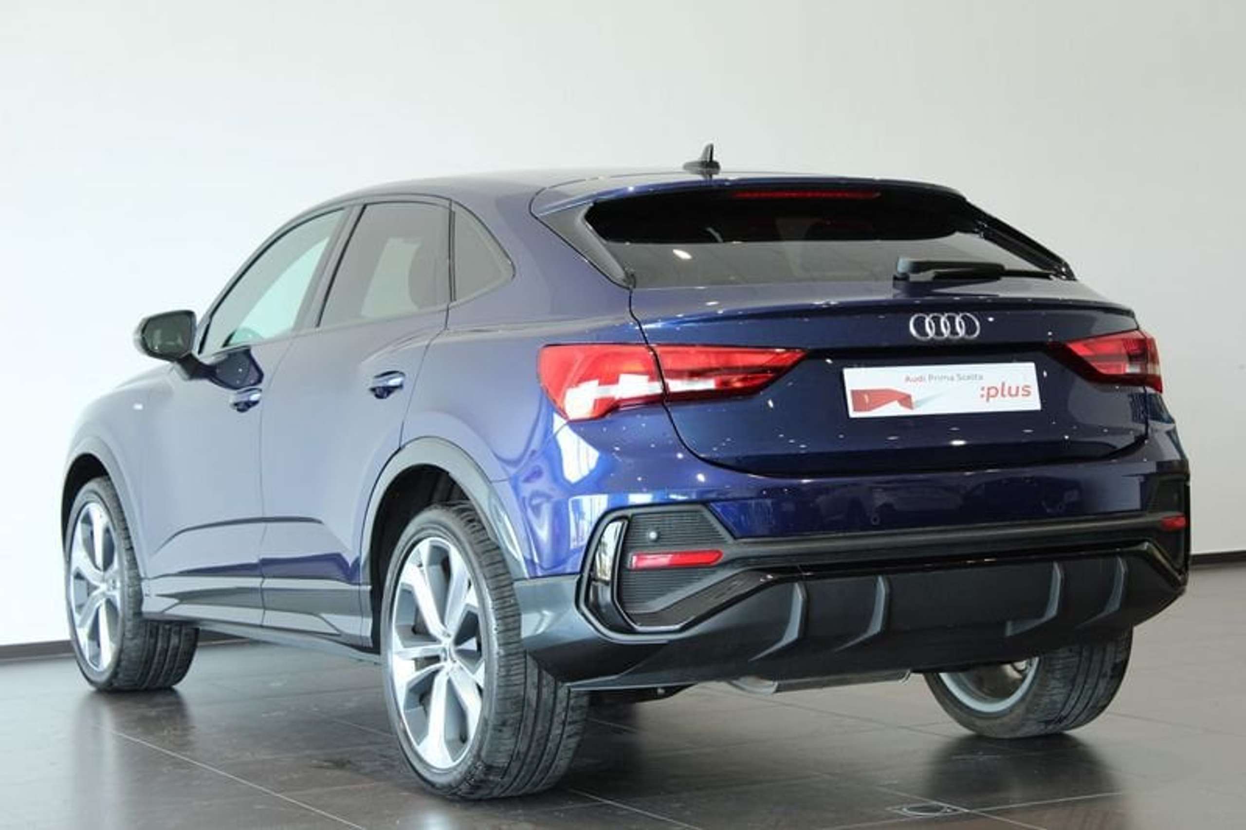 Audi - Q3