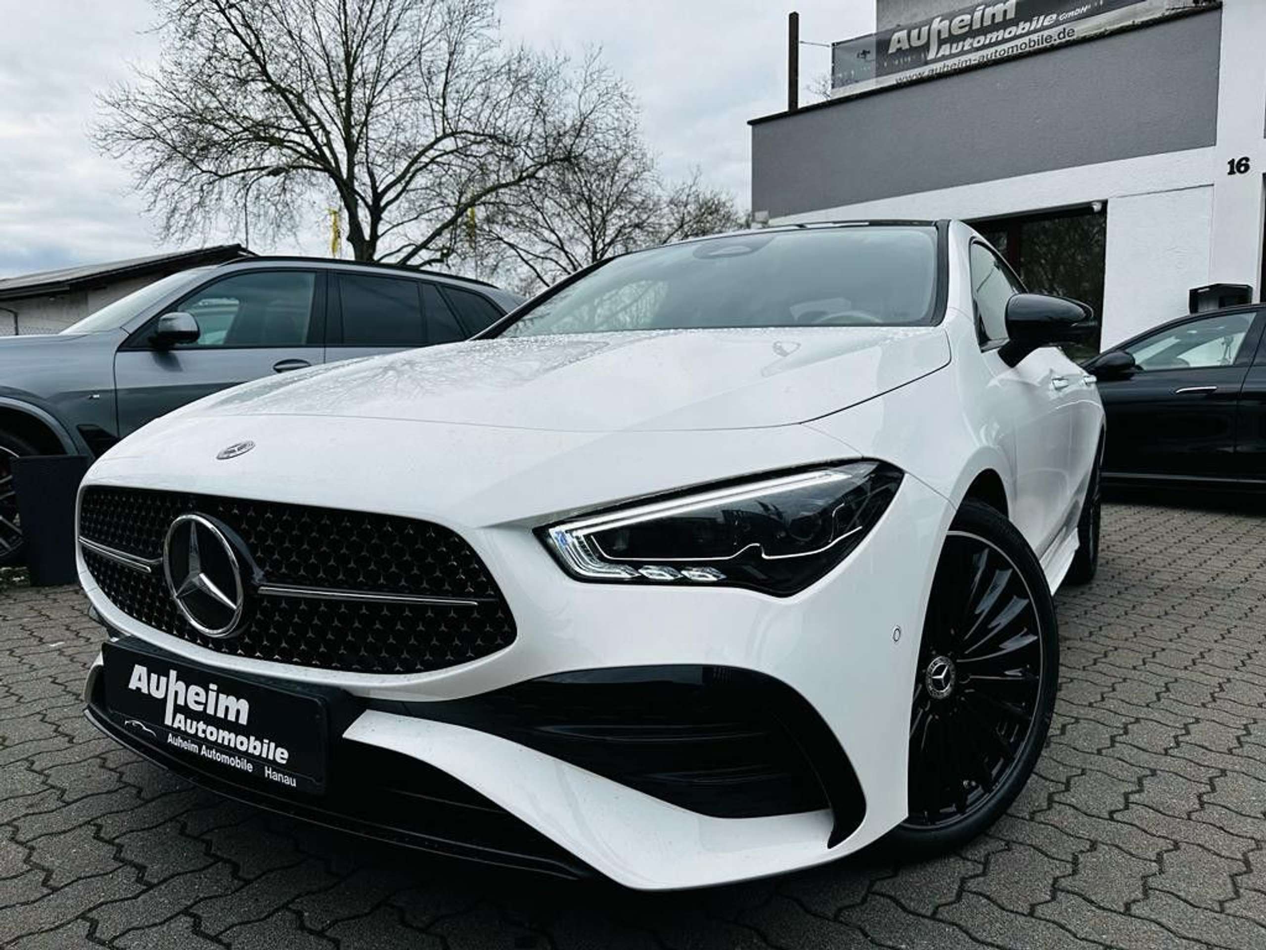 Mercedes-Benz - CLA 200