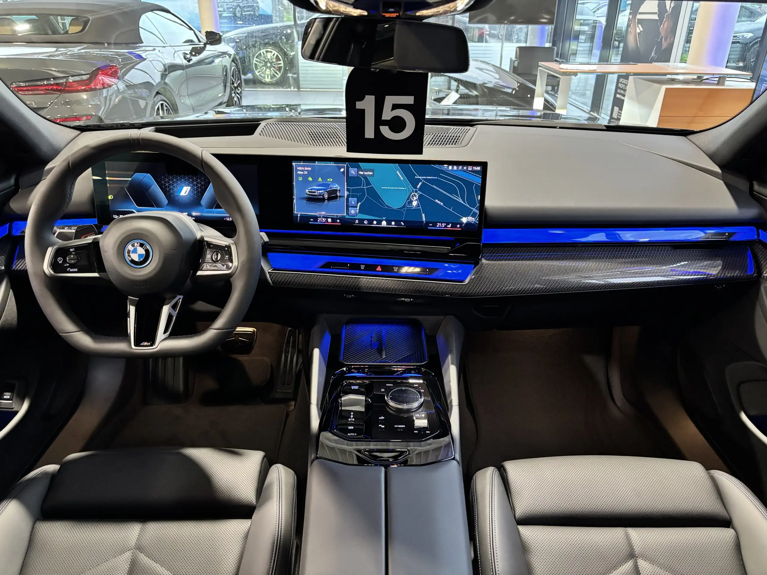 BMW - i5