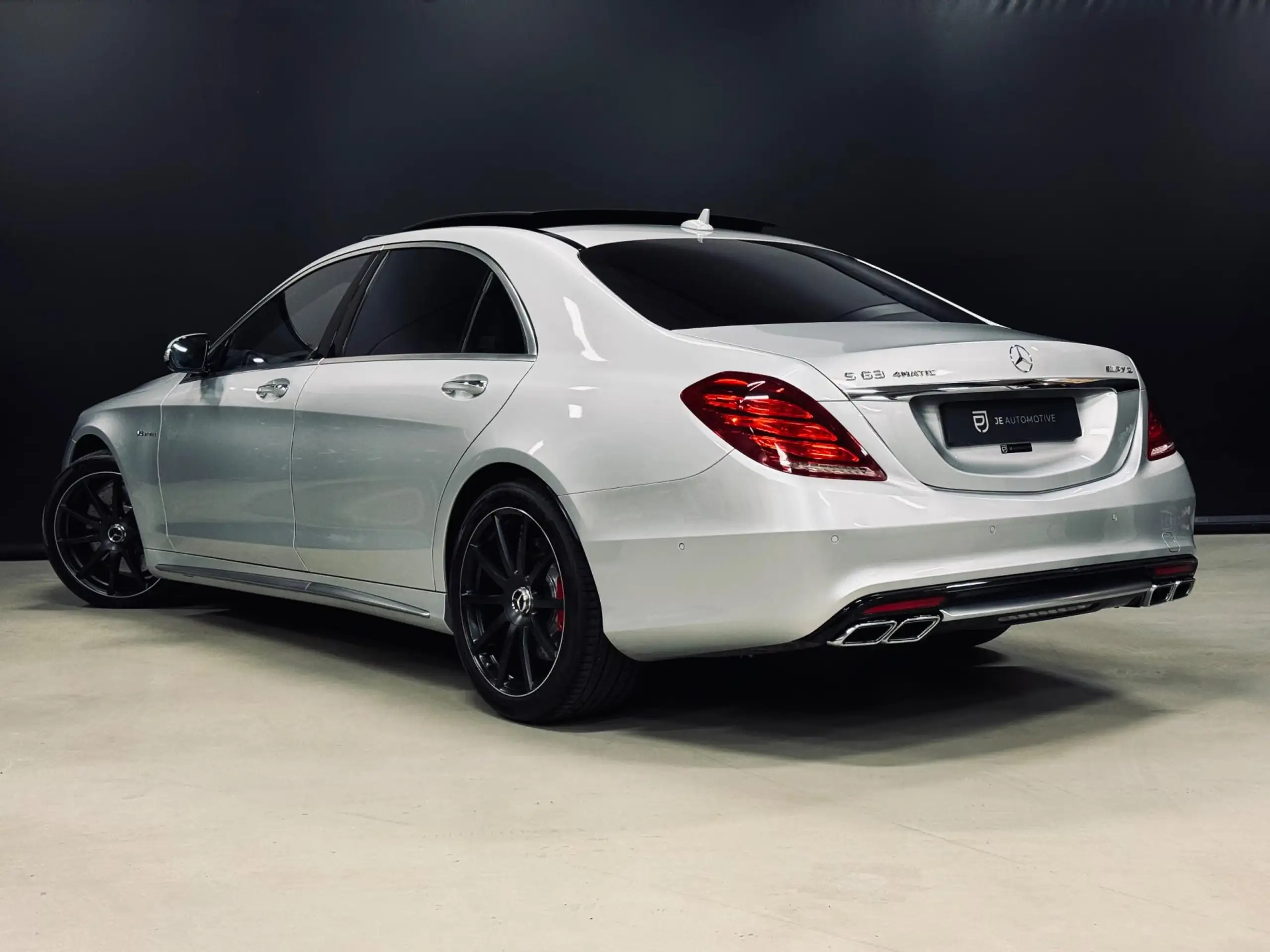 Mercedes-Benz - S 63 AMG