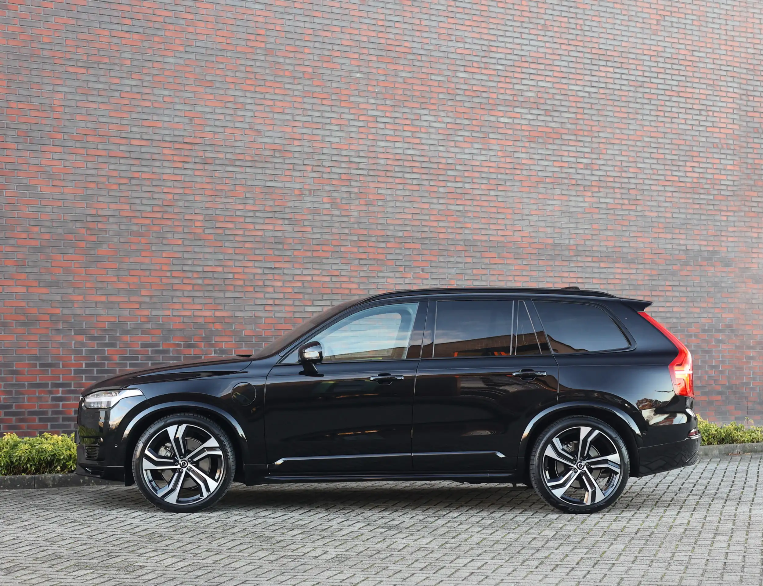 Volvo - XC90