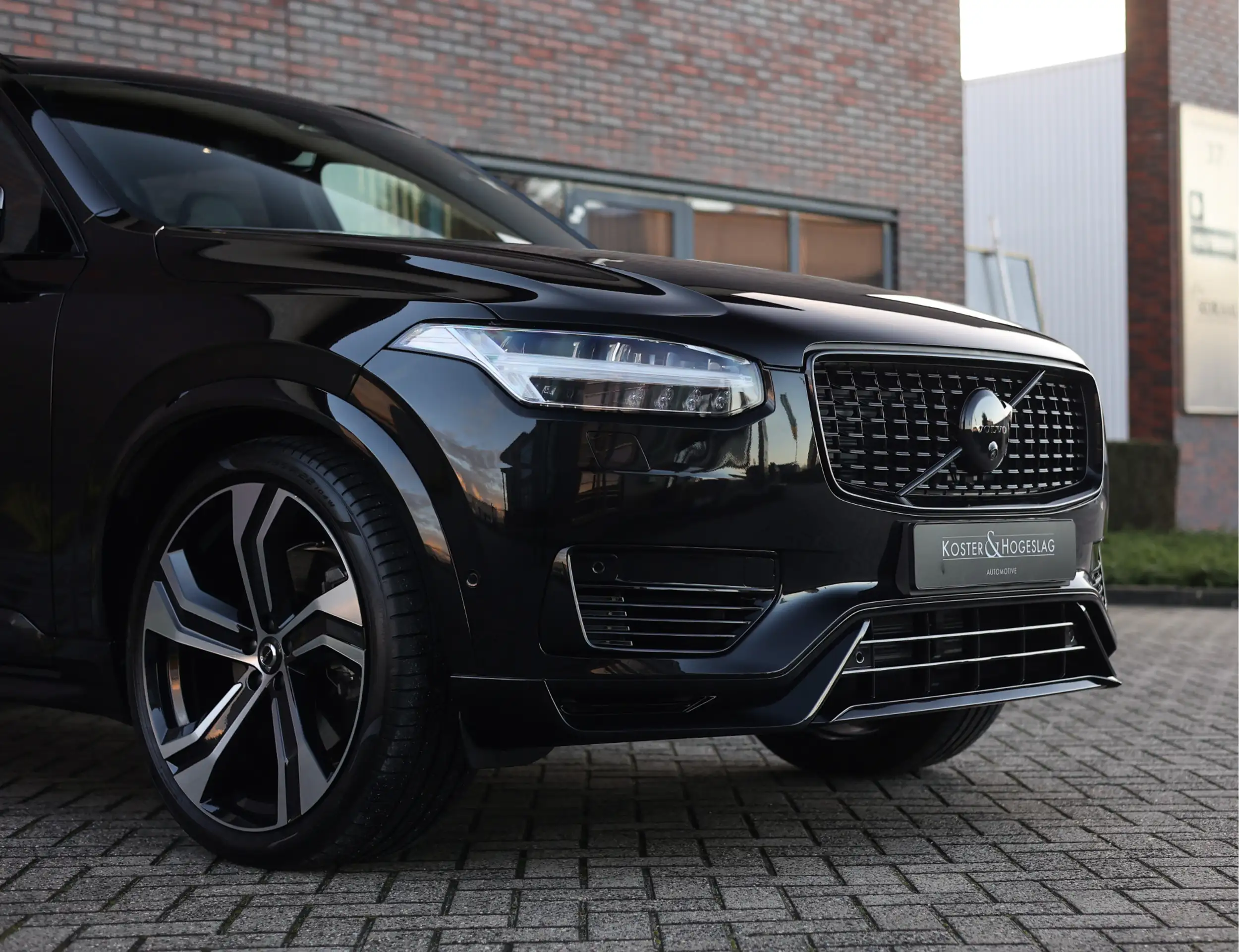 Volvo - XC90