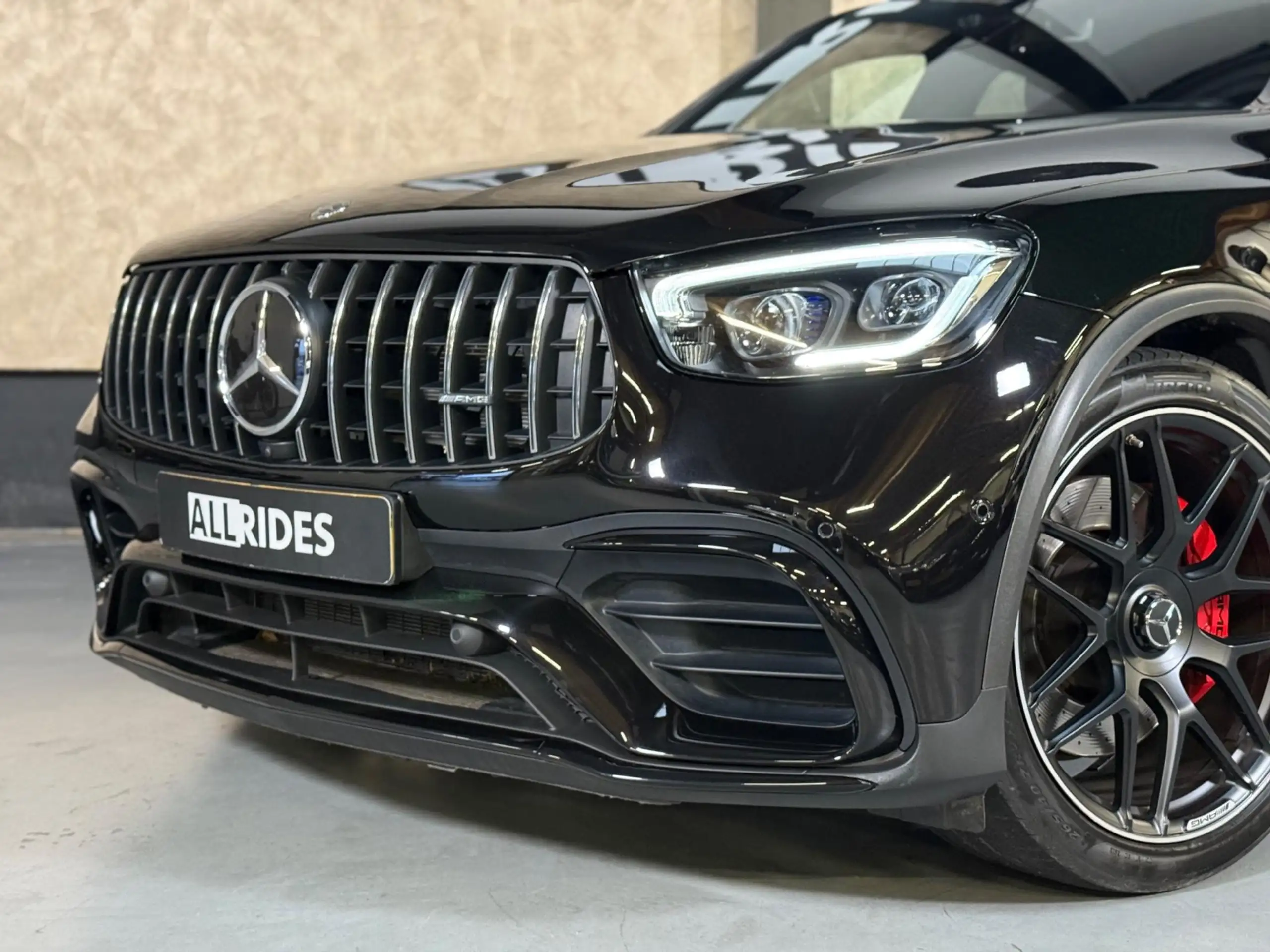 Mercedes-Benz - GLC 63 AMG