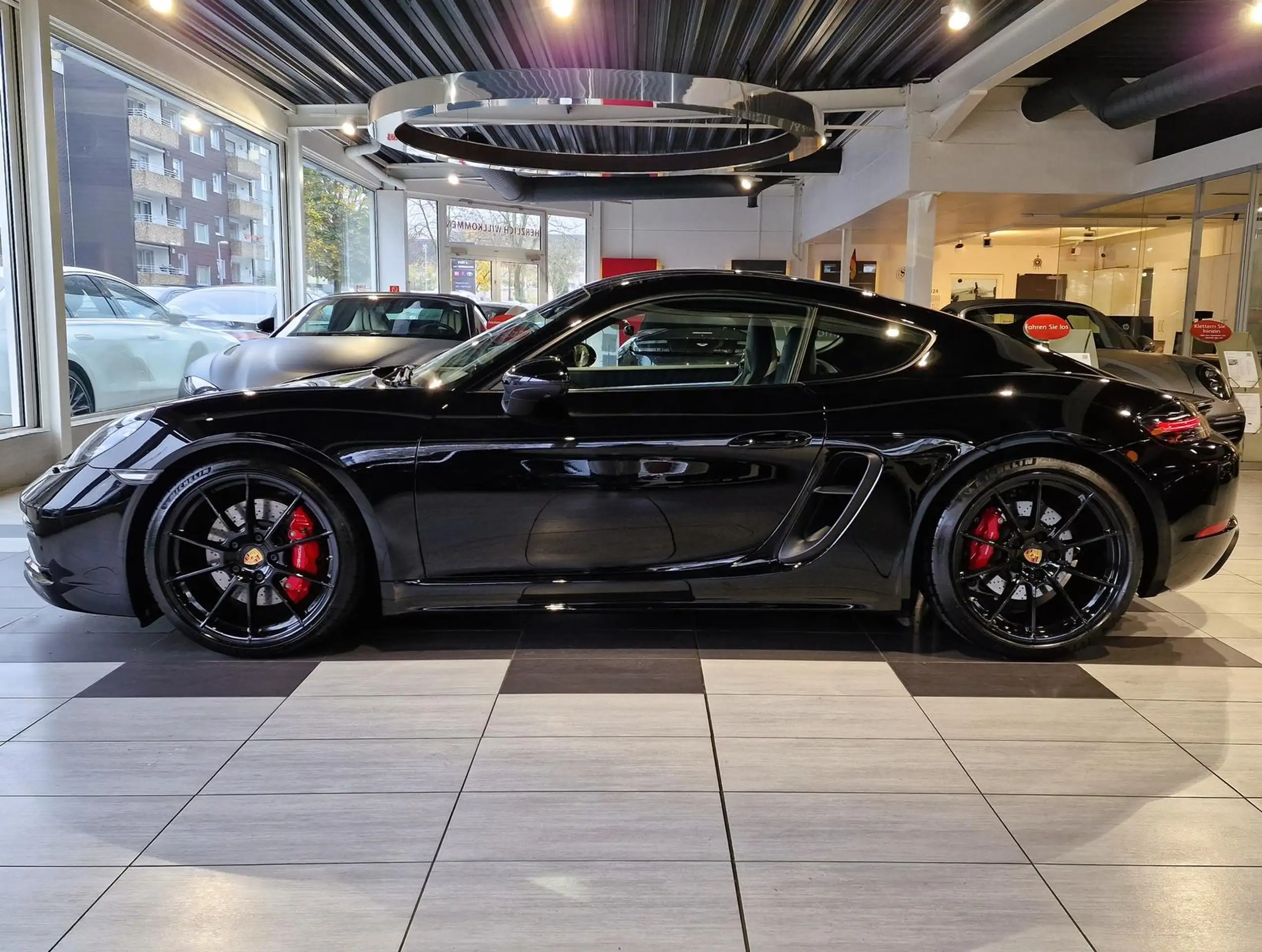 Porsche - Cayman