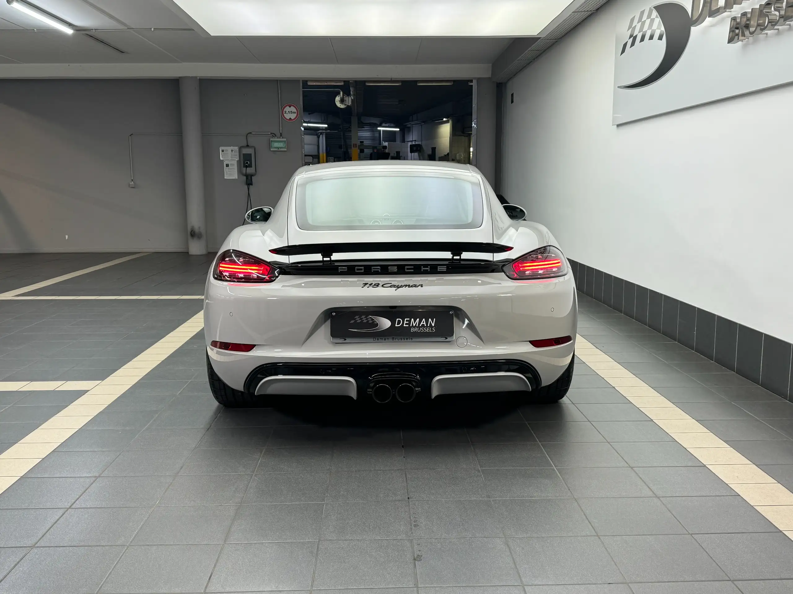 Porsche - Cayman