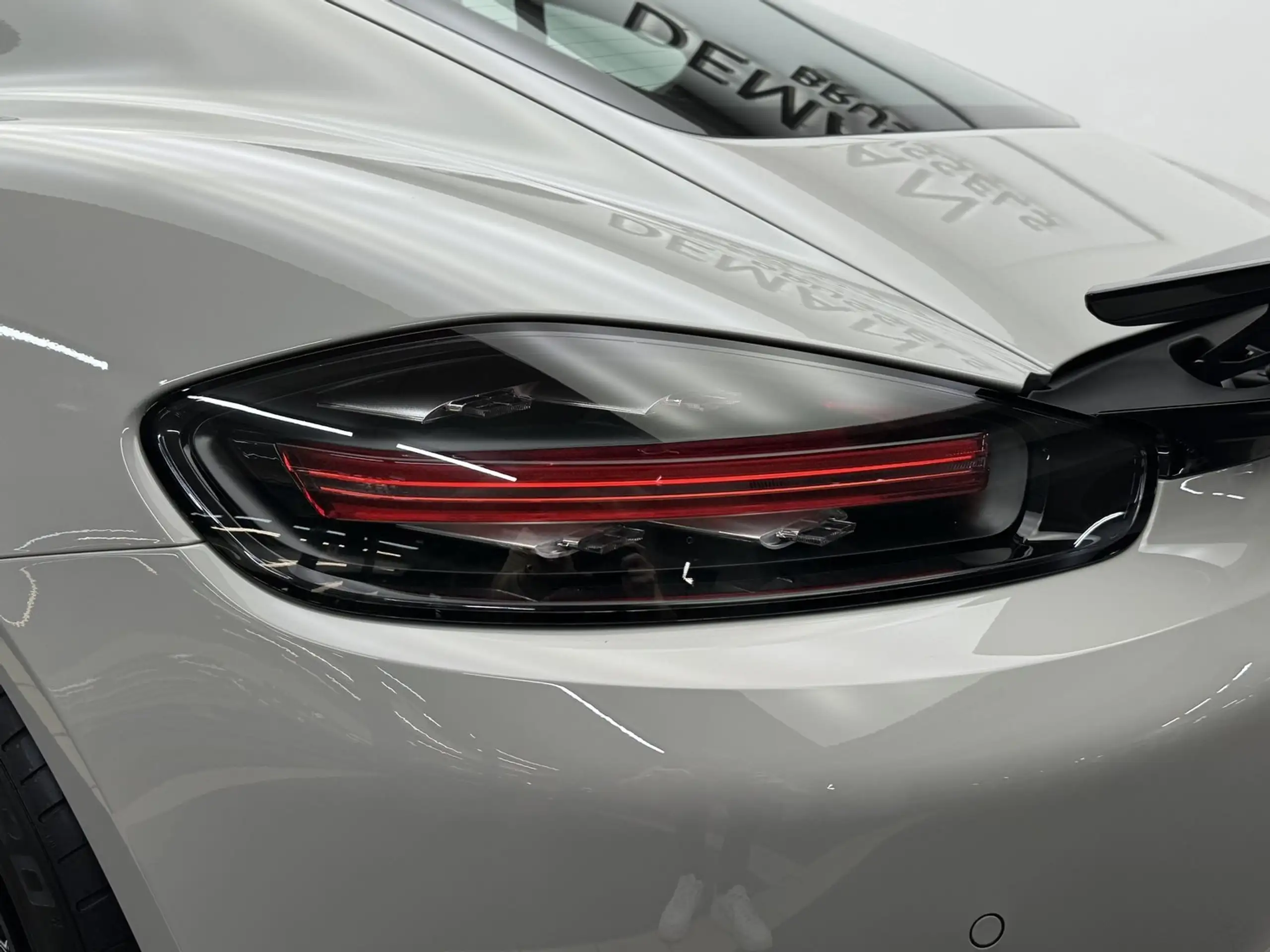 Porsche - Cayman