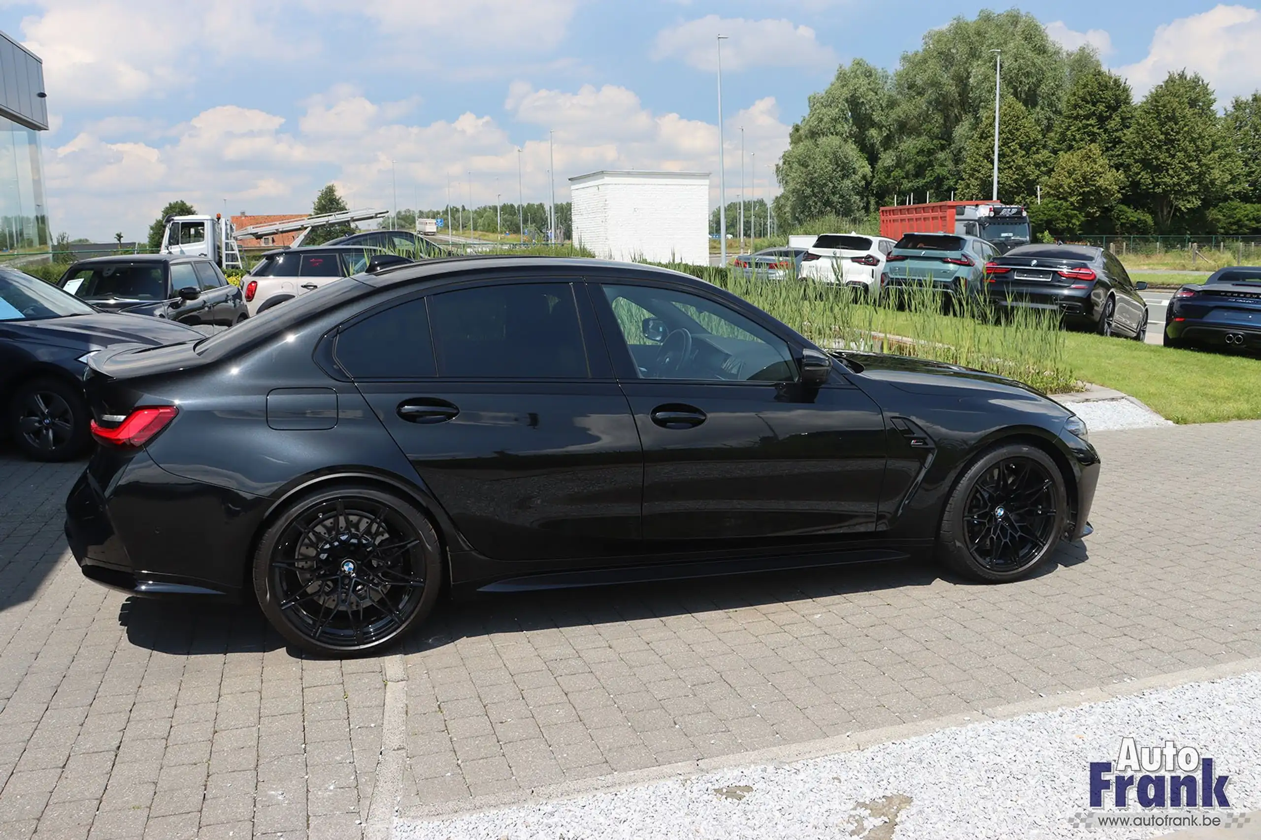 BMW - M3