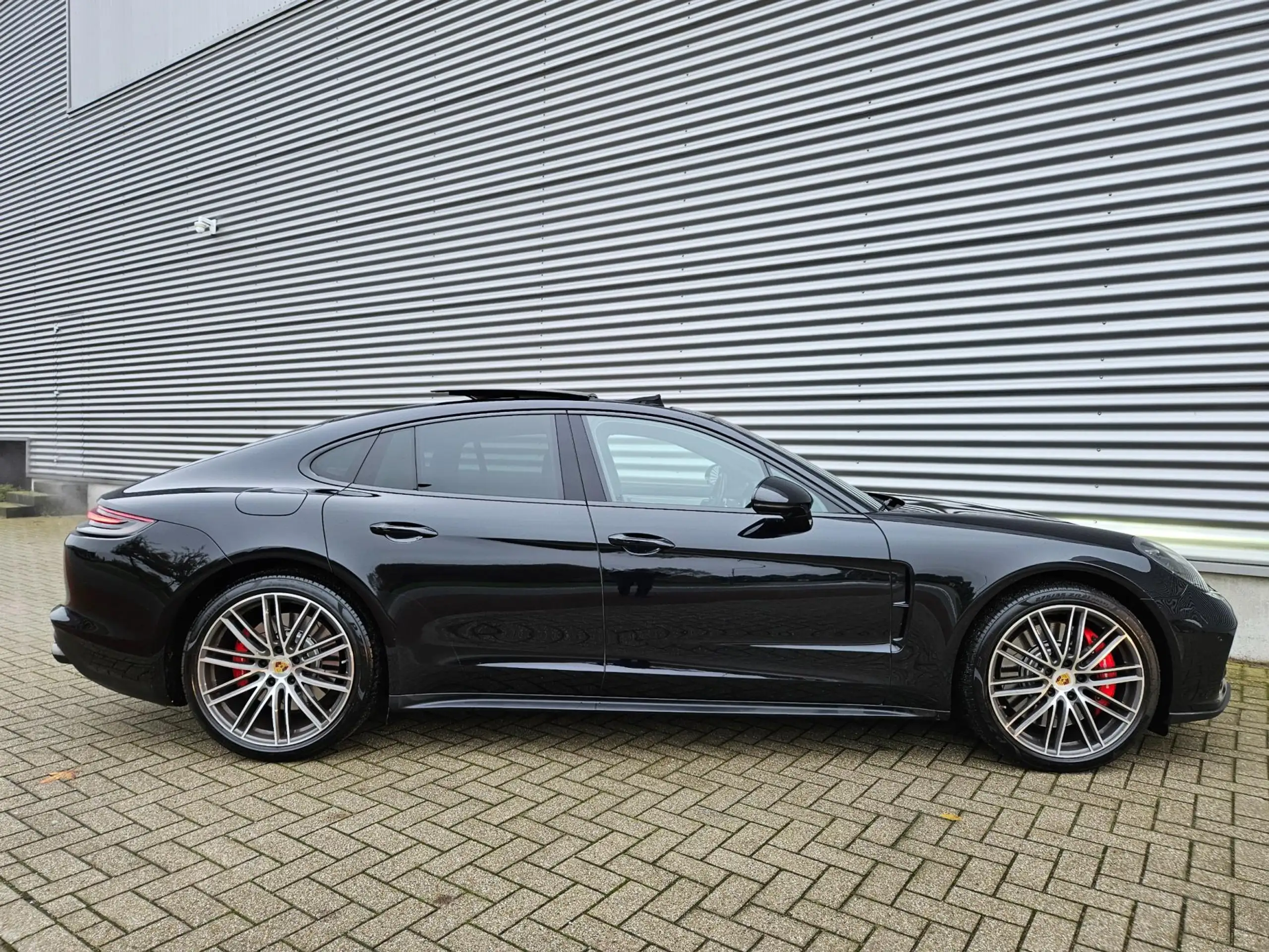 Porsche - Panamera