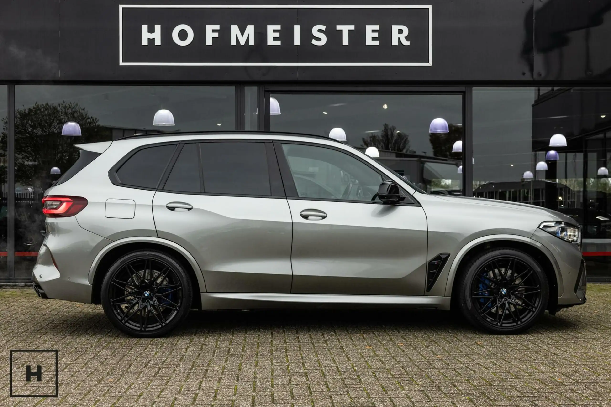 BMW - X5 M