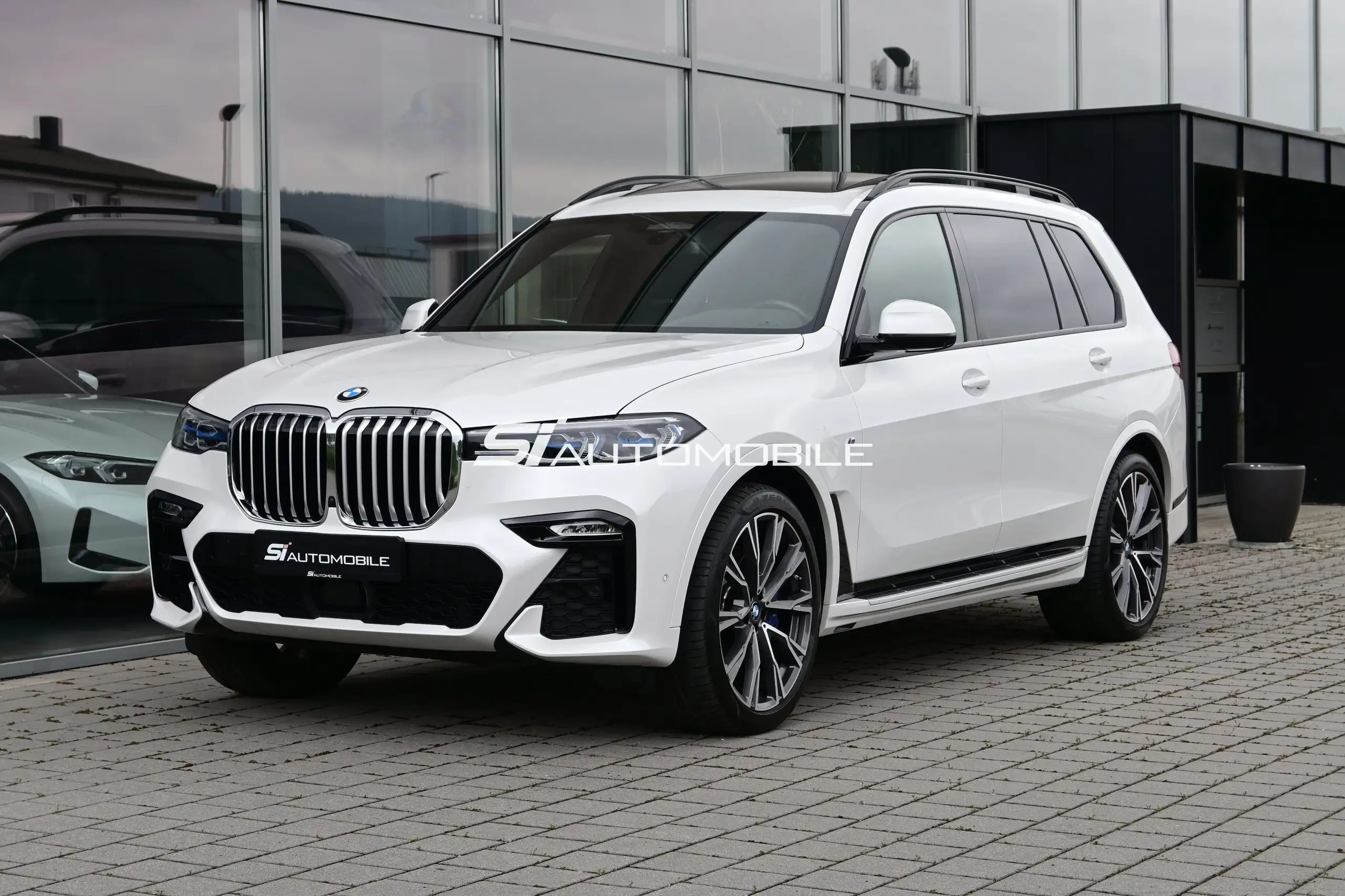 BMW - X7