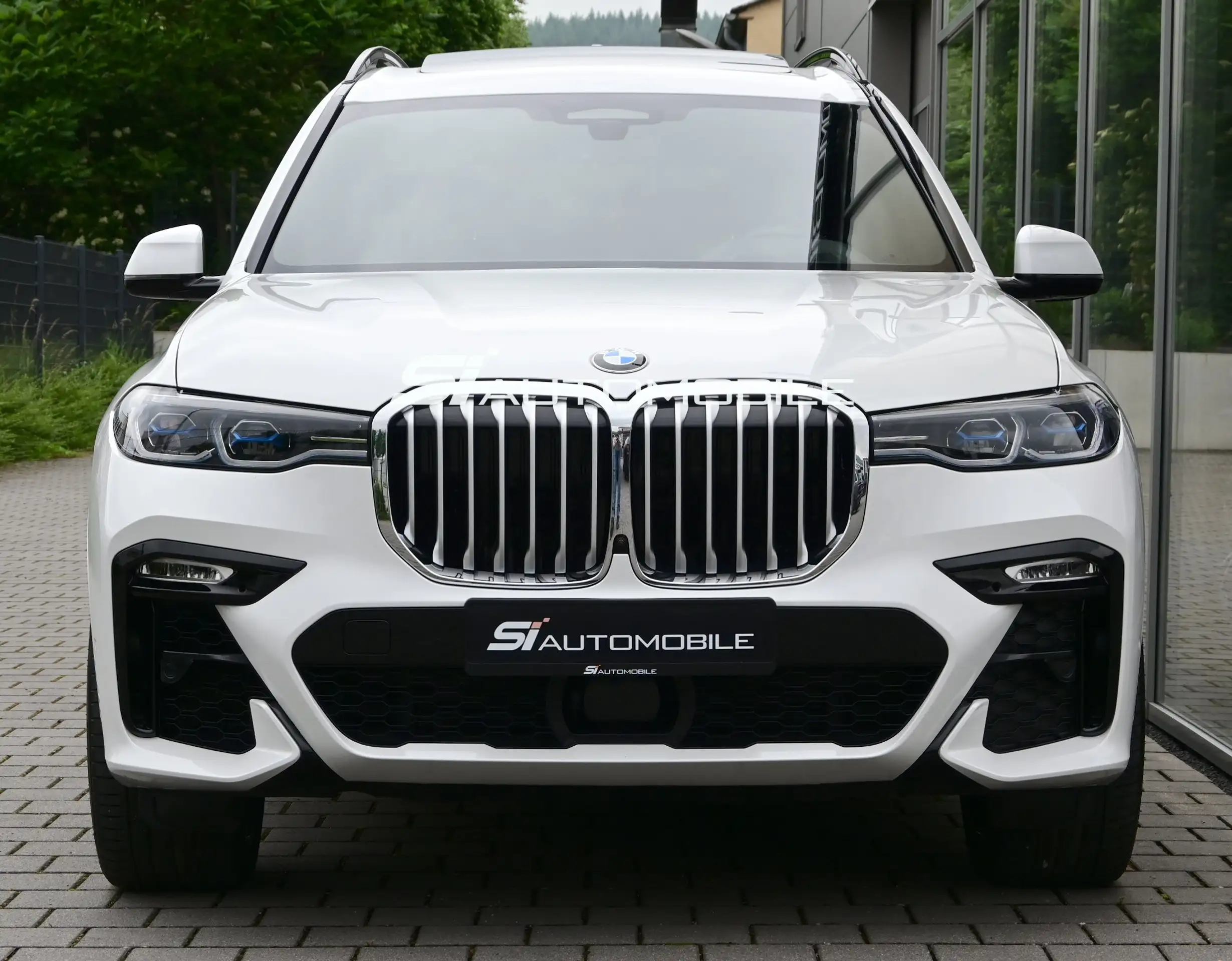 BMW - X7