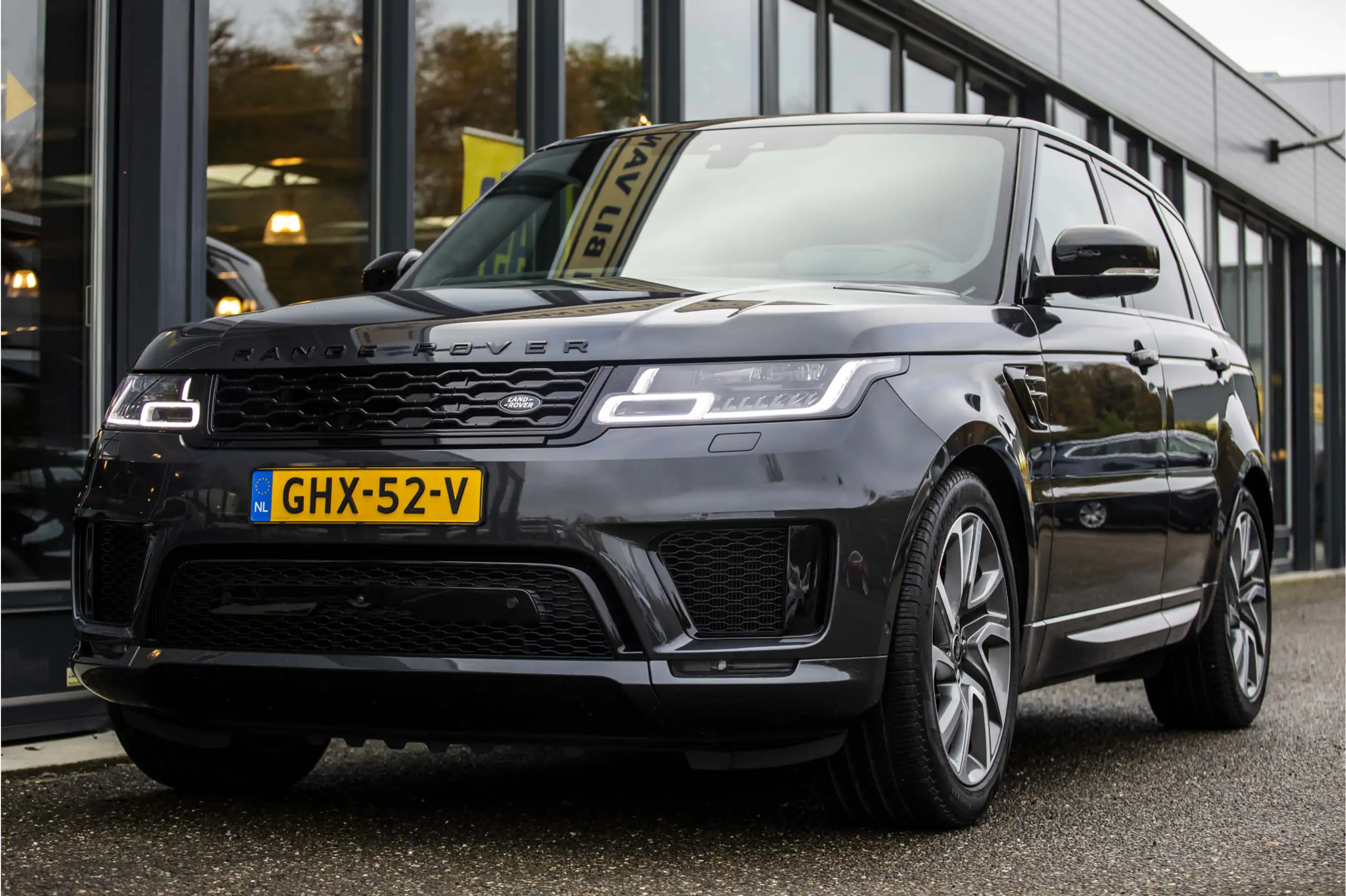 Land Rover - Range Rover Sport