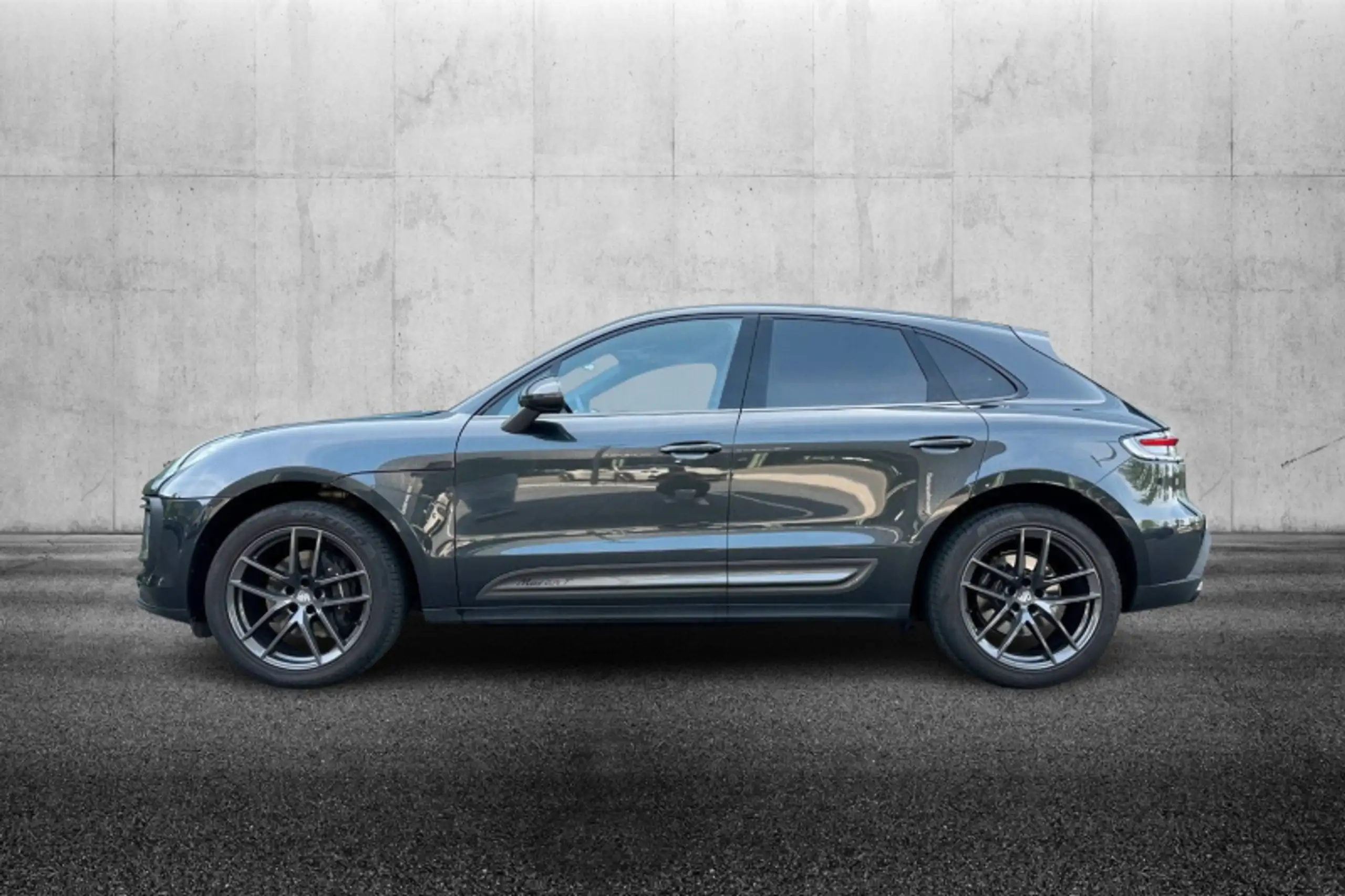 Porsche - Macan